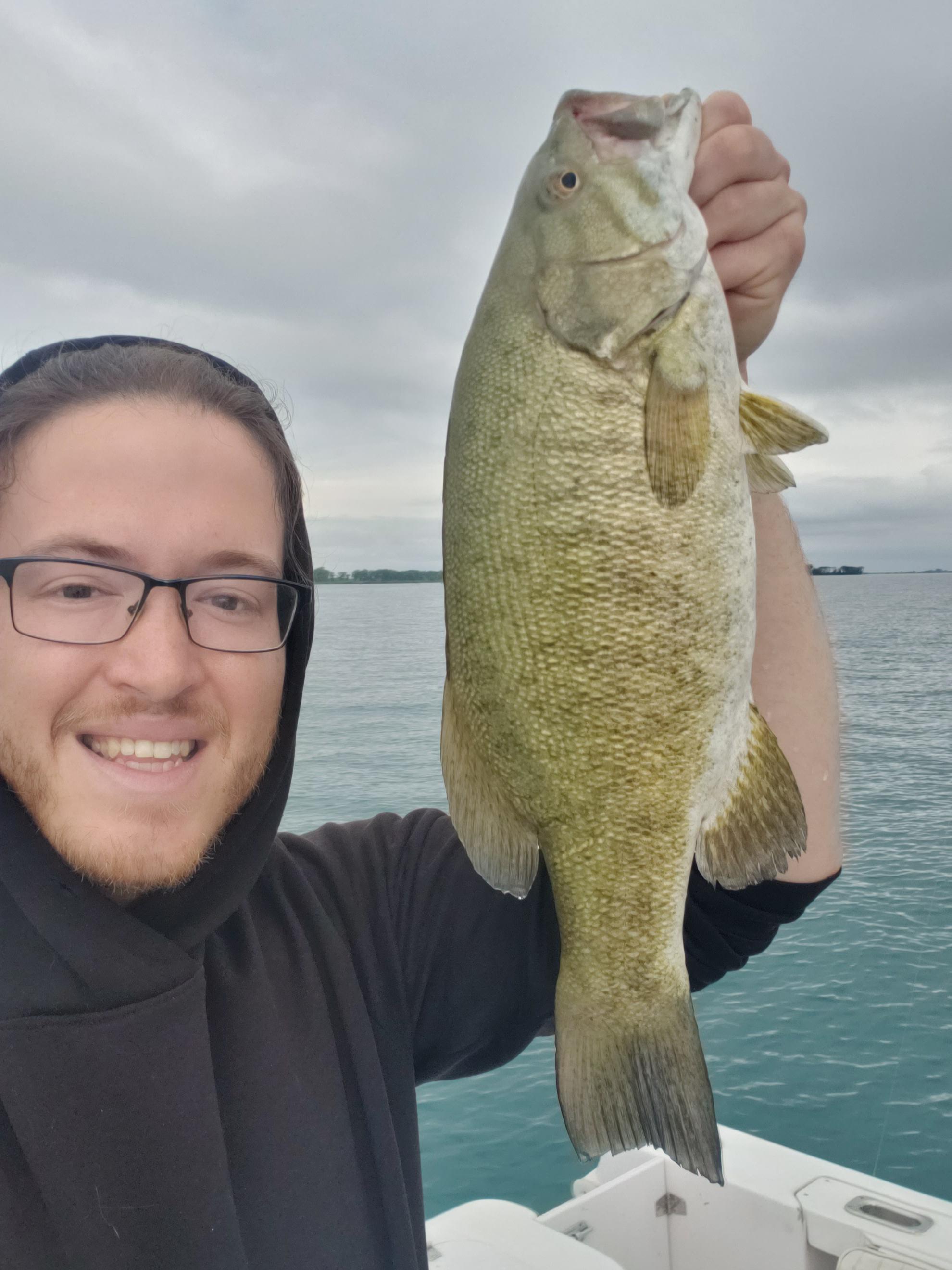Ice Fishing Shanty Rental in Burt/Mullett/Black lake area