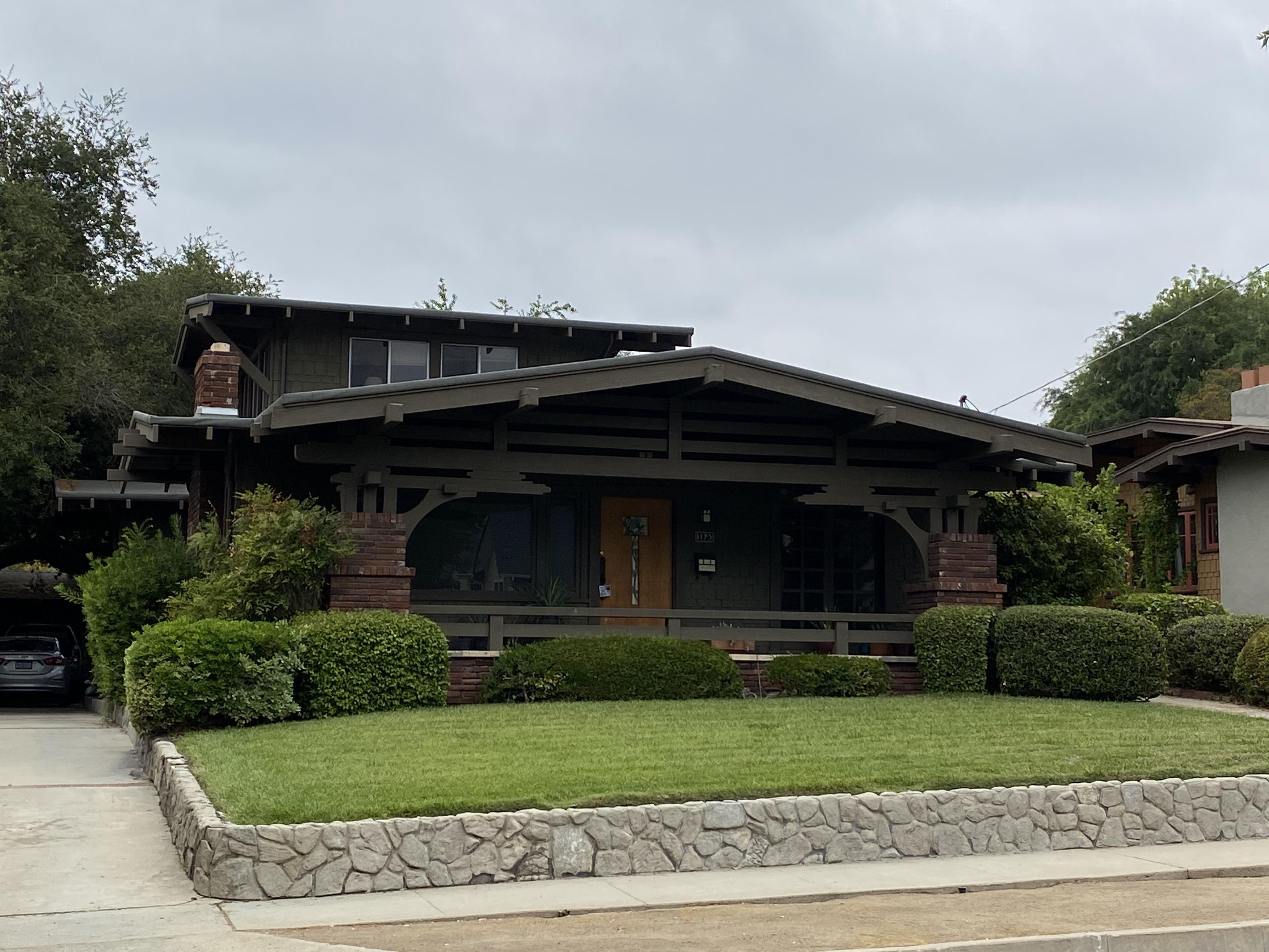 Craftsmen home in Pasadena’s Bungalow Heaven r/ArchitecturePorn