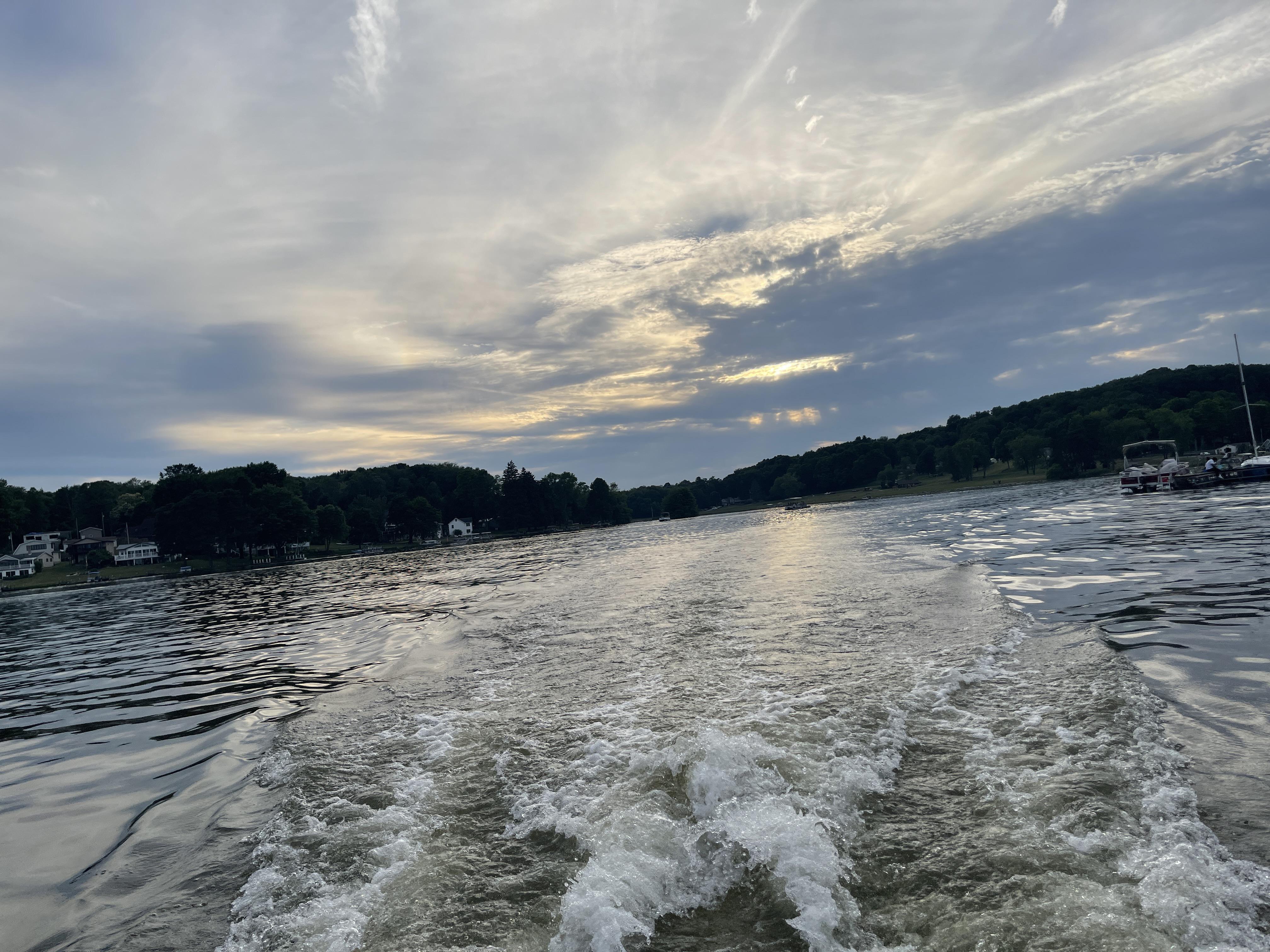 Guilford Lake, Columbiana County. Happy Independence Day 🇺🇸🇺🇸🇺🇸 r/Ohio