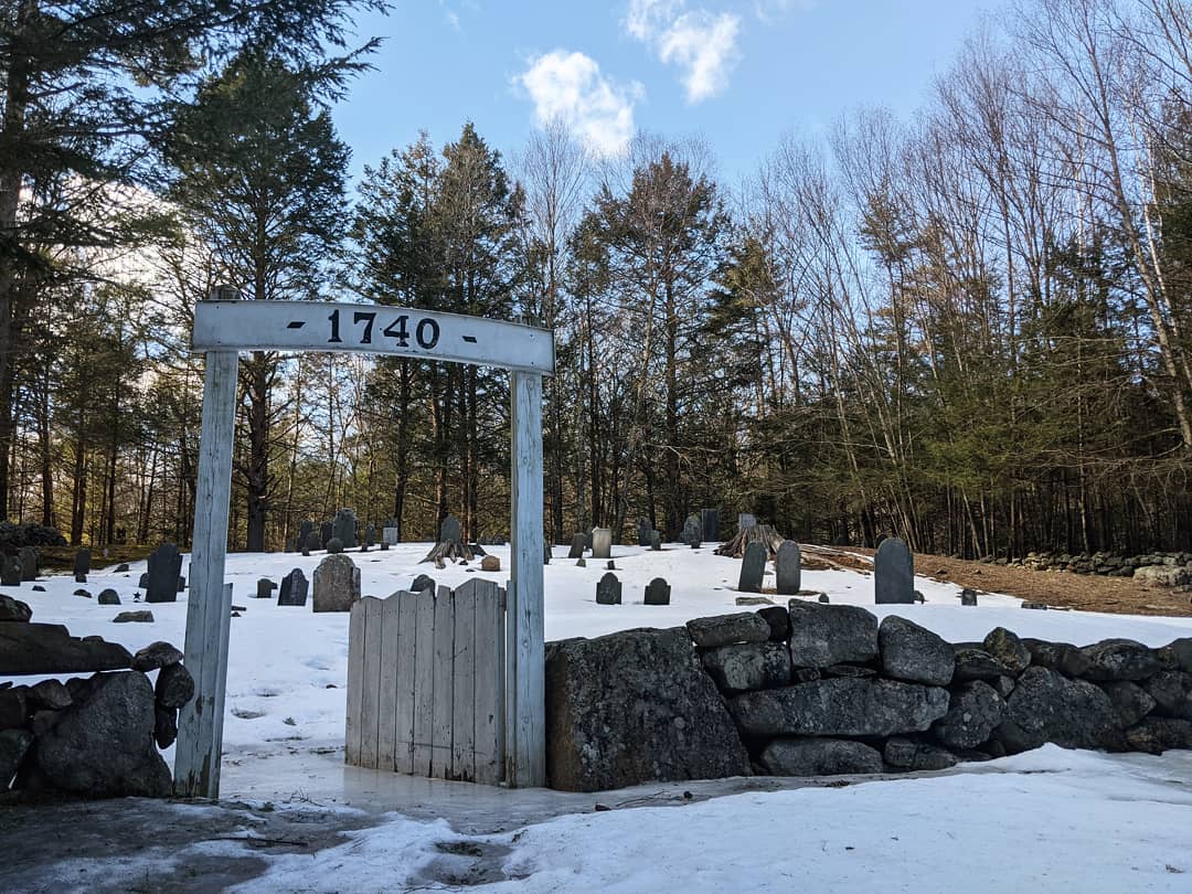 Danville, New Hampshire r/CemeteryPorn