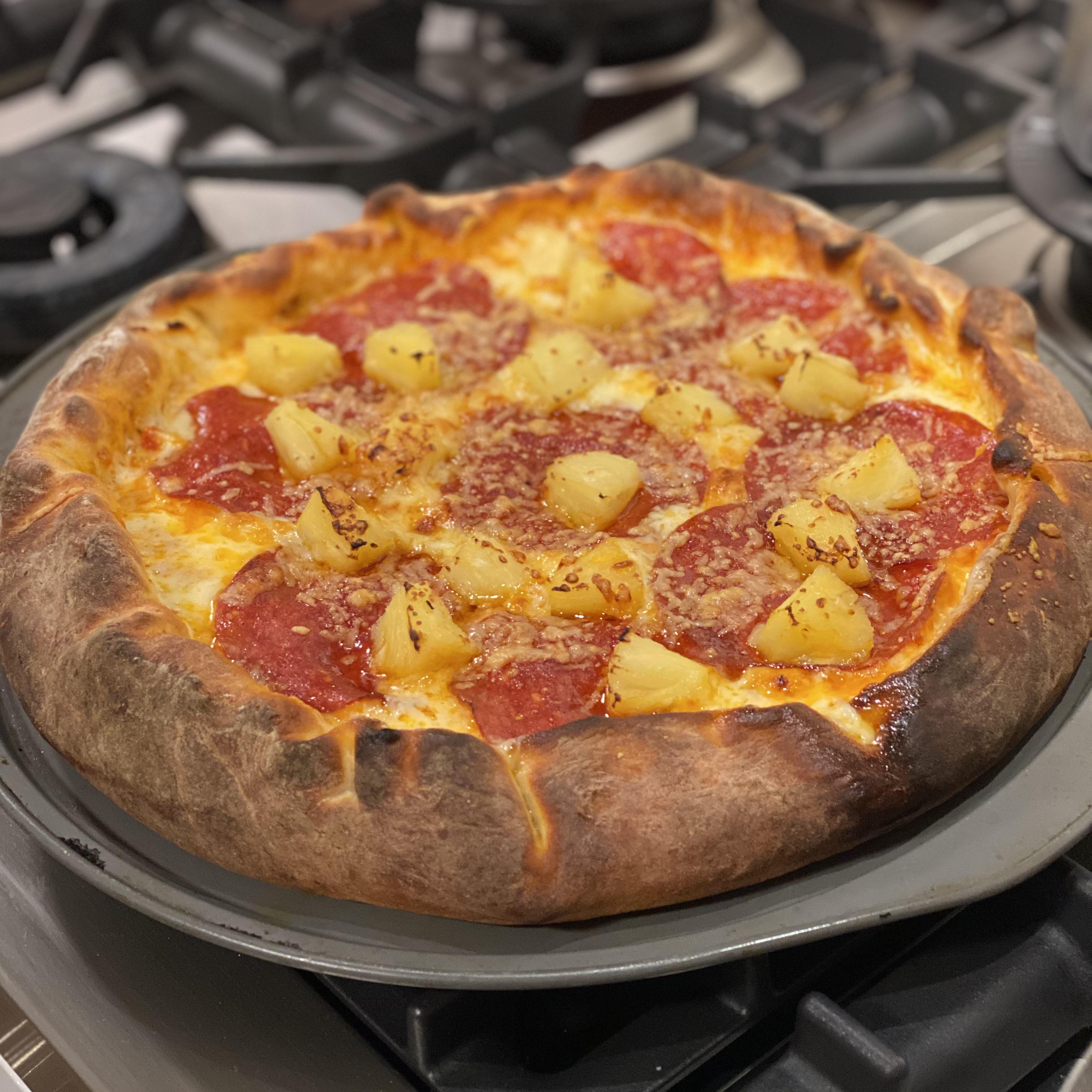 [homemade] pepperoni and pineapple pizza r/food
