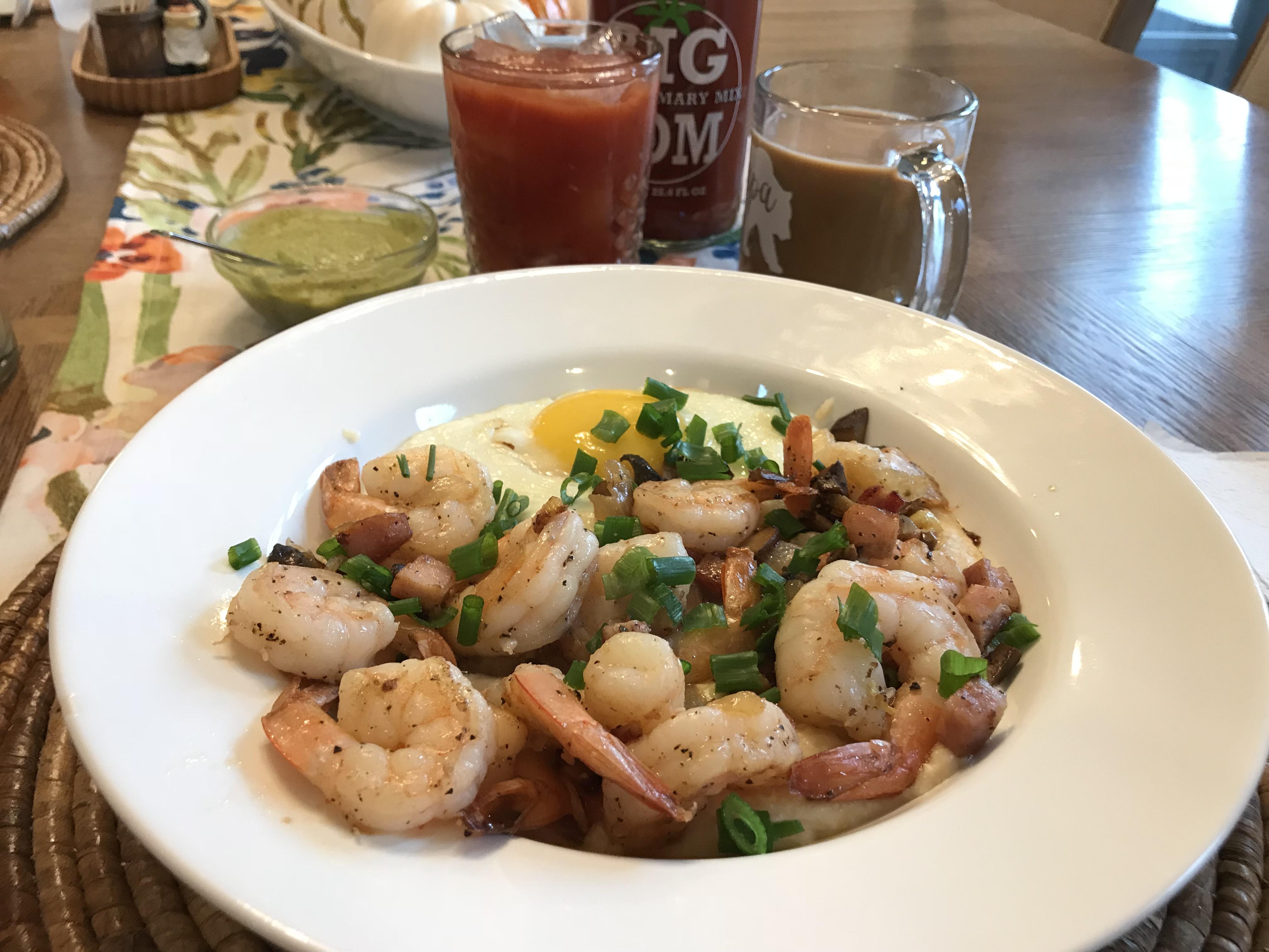Shrimp and grits breakfast heaven r/FoodPorn