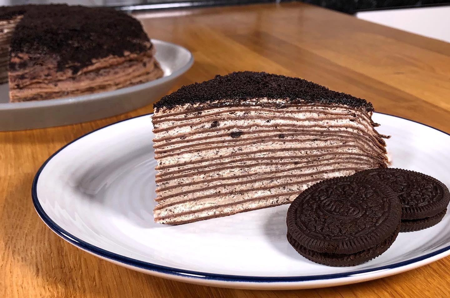 I made this Oreo Crepe Cake last month for the weekend for a dinner party. EasyBaking