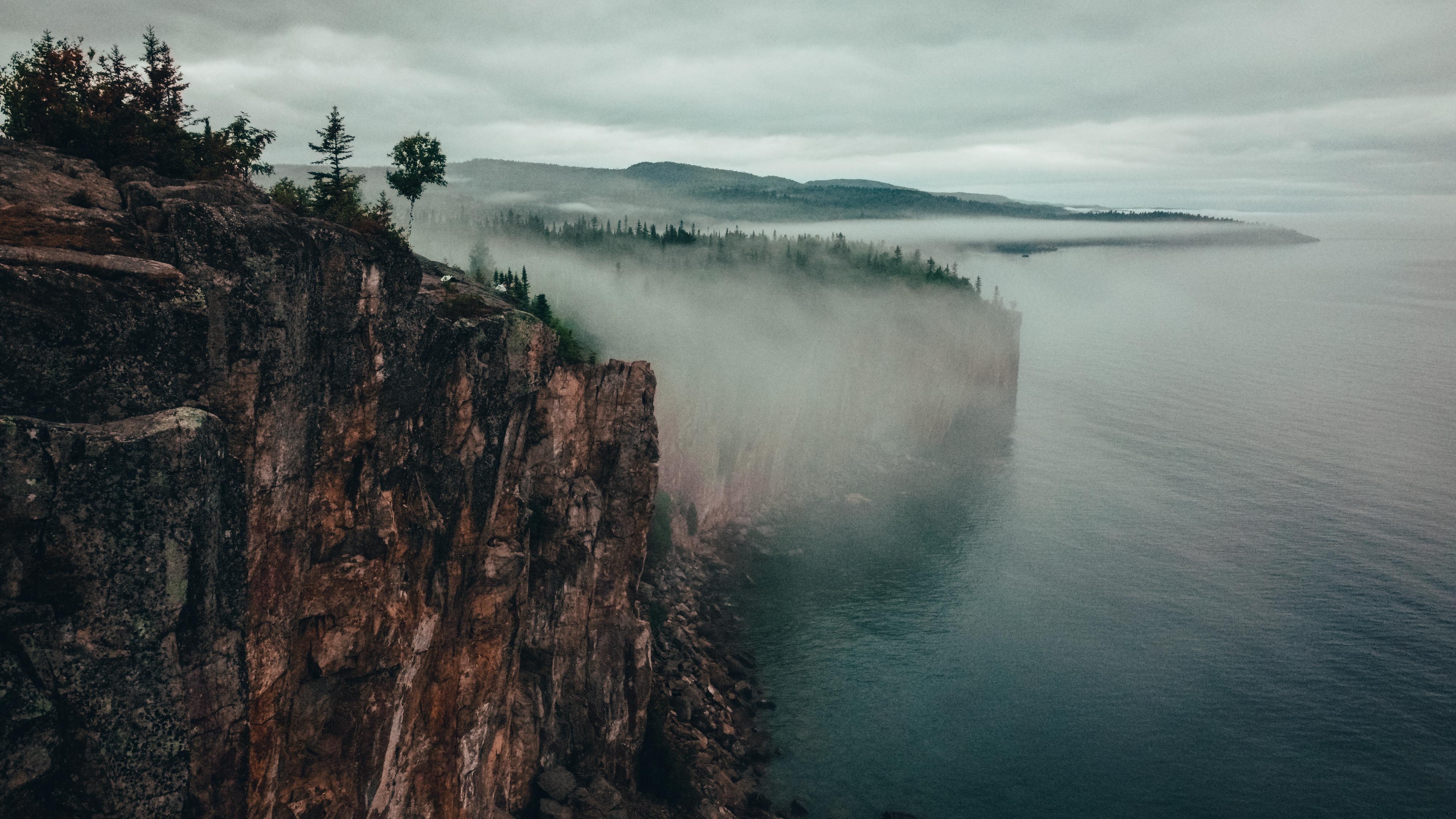 Palisade Head, Minnesota [OC] 2400x3600 r/EarthPorn