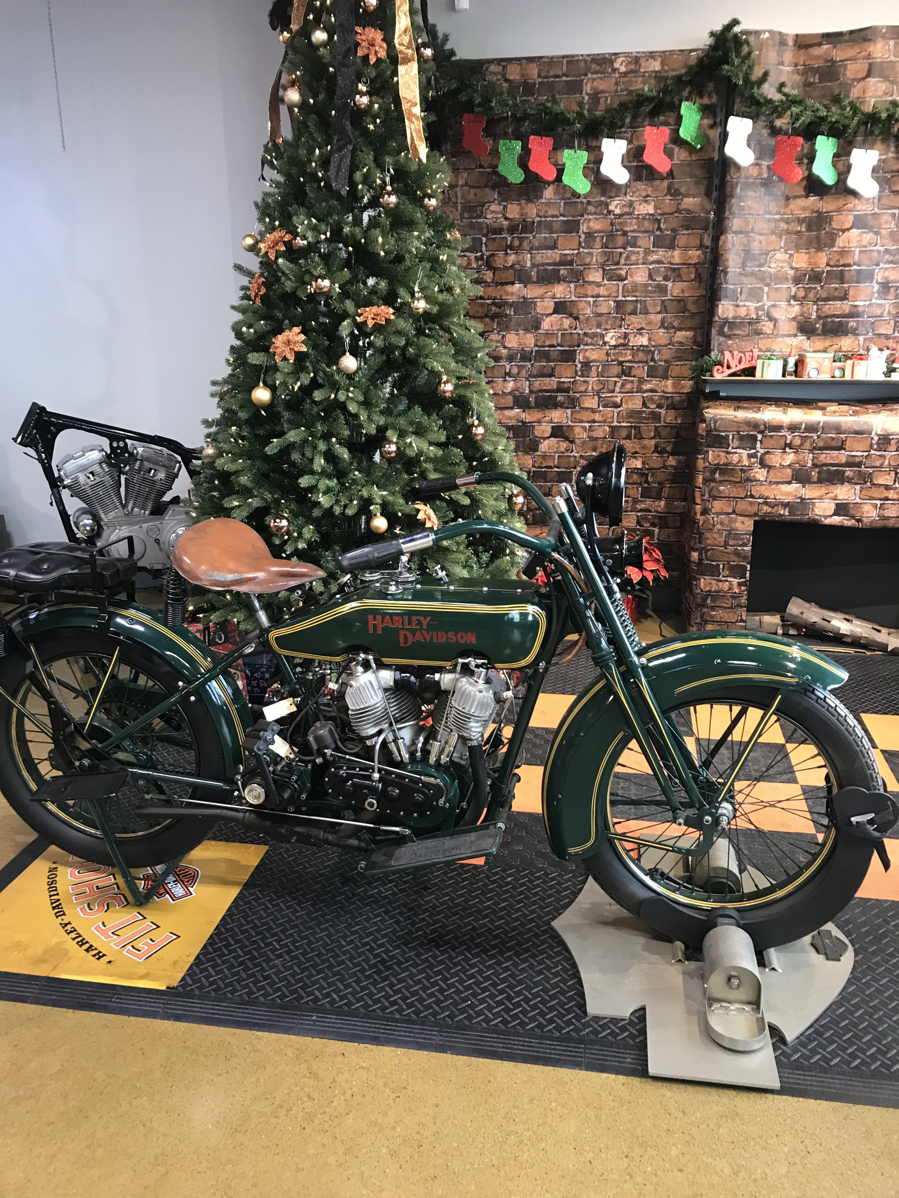 Christmas display at Stan’s Harley Davidson r/Harley