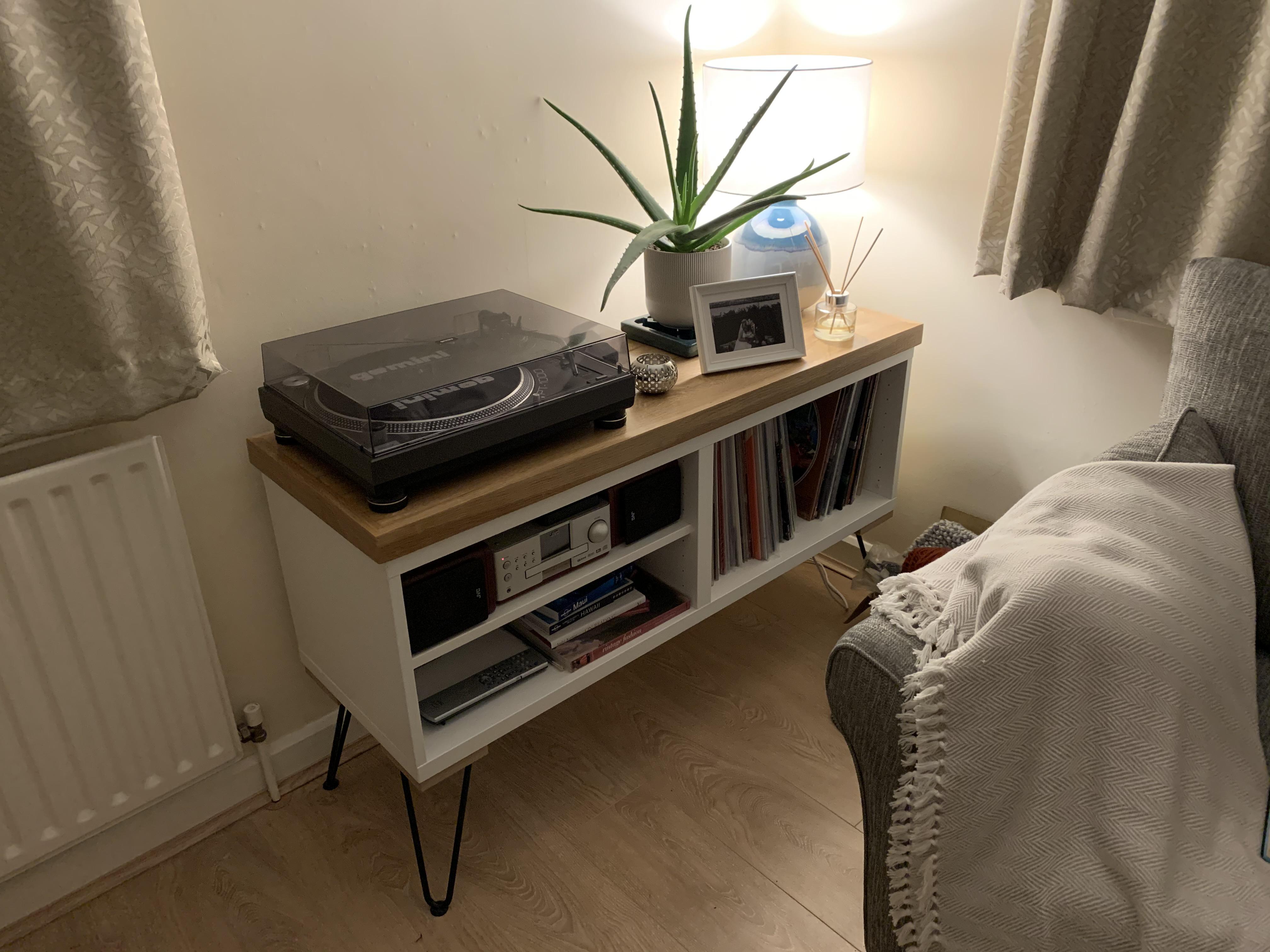 Upgraded a Besta 2x2 into nice looking vinyl with some DIY r