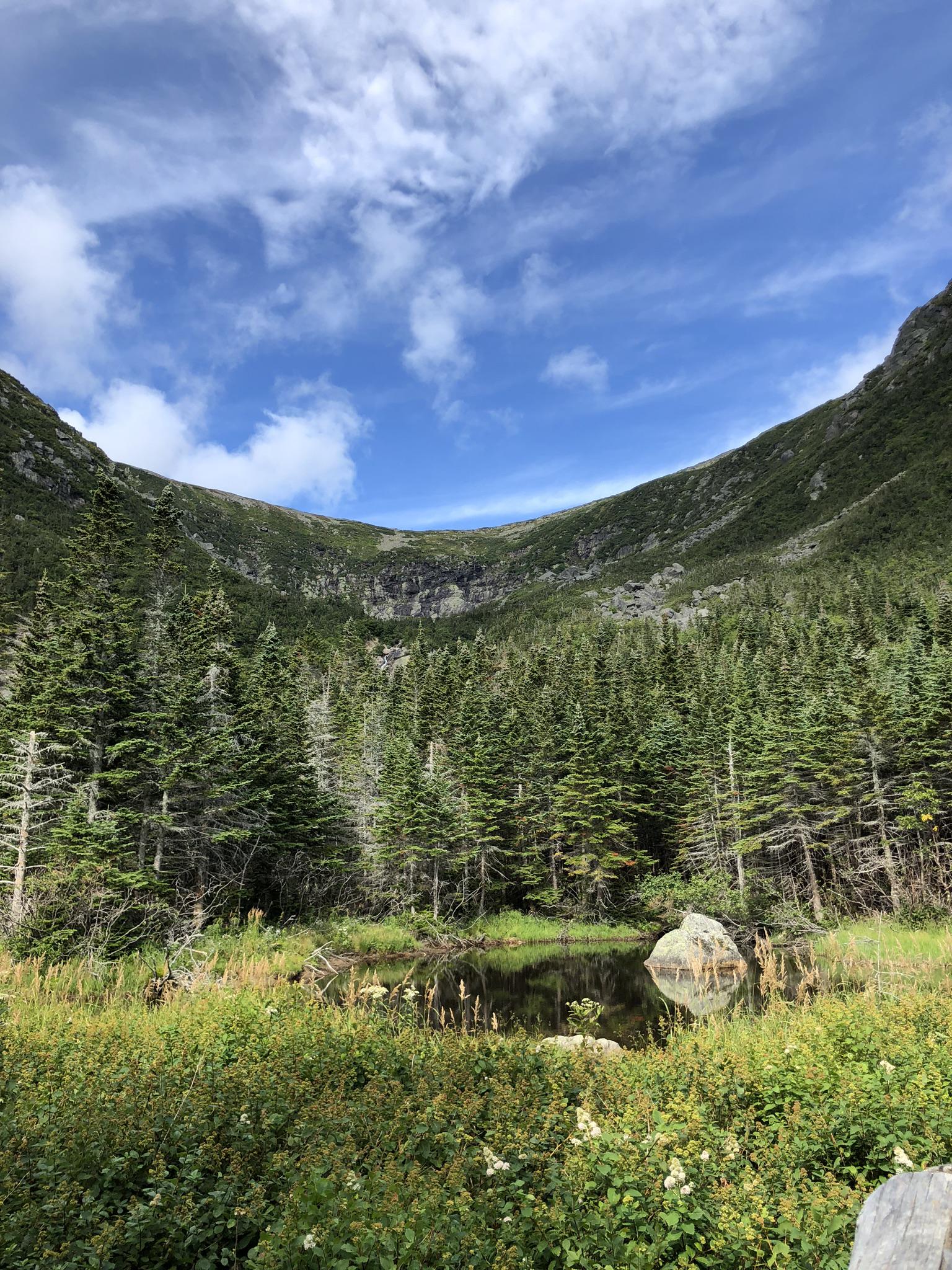 Hermit Lake, Mt. Washington, New Hampshire, USA [1536x2048] [OC] r