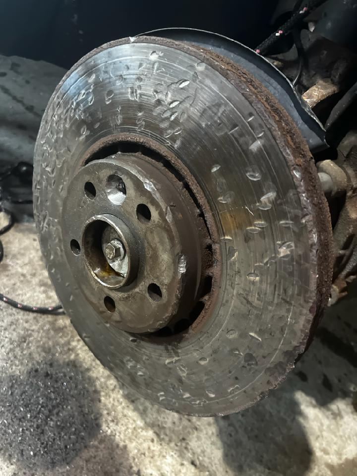 so my buddy sends me this saying he had trouble doing his brakes. r