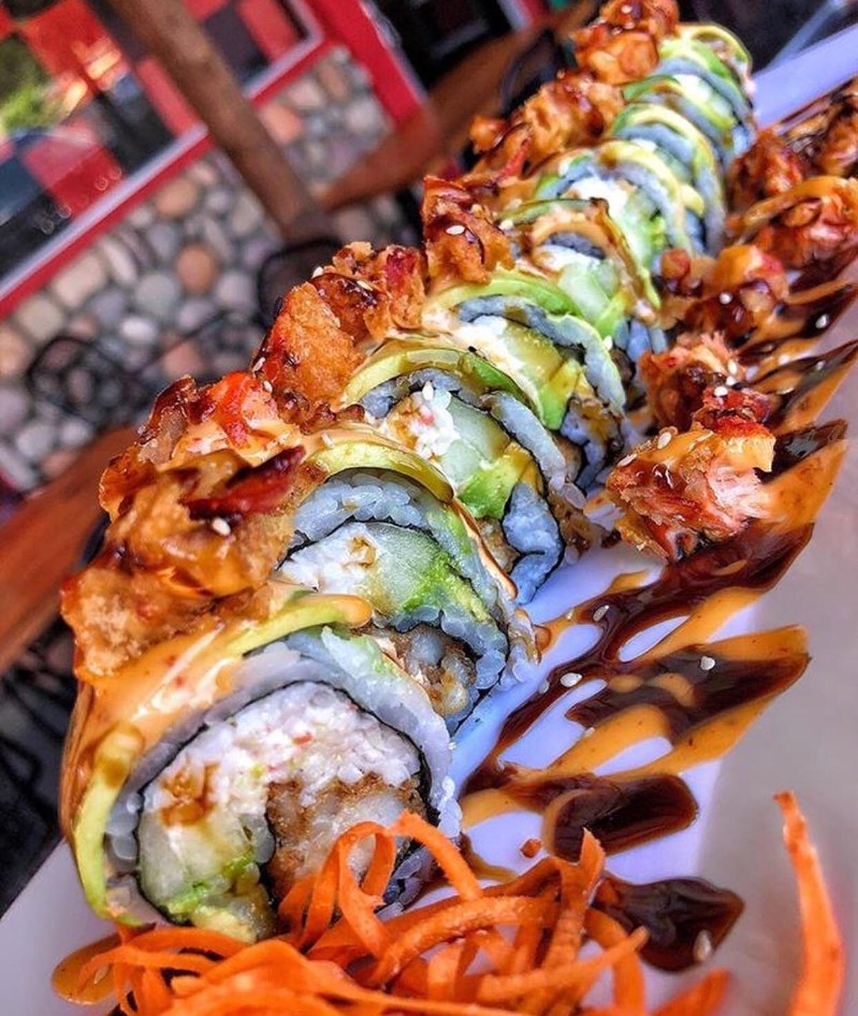 Absolutely stunning special roll r/sushi