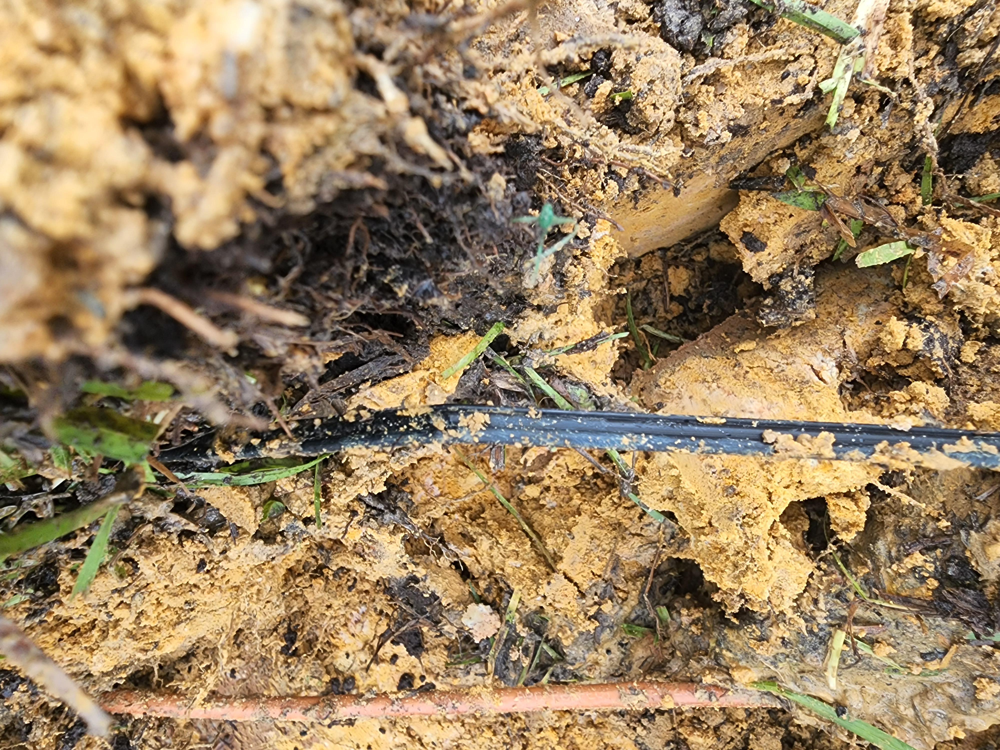 I cut my ATT fiber optic cable. it's a flat black cable. does