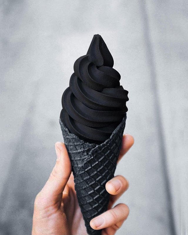 This black ice cream r/oddlysatisfying