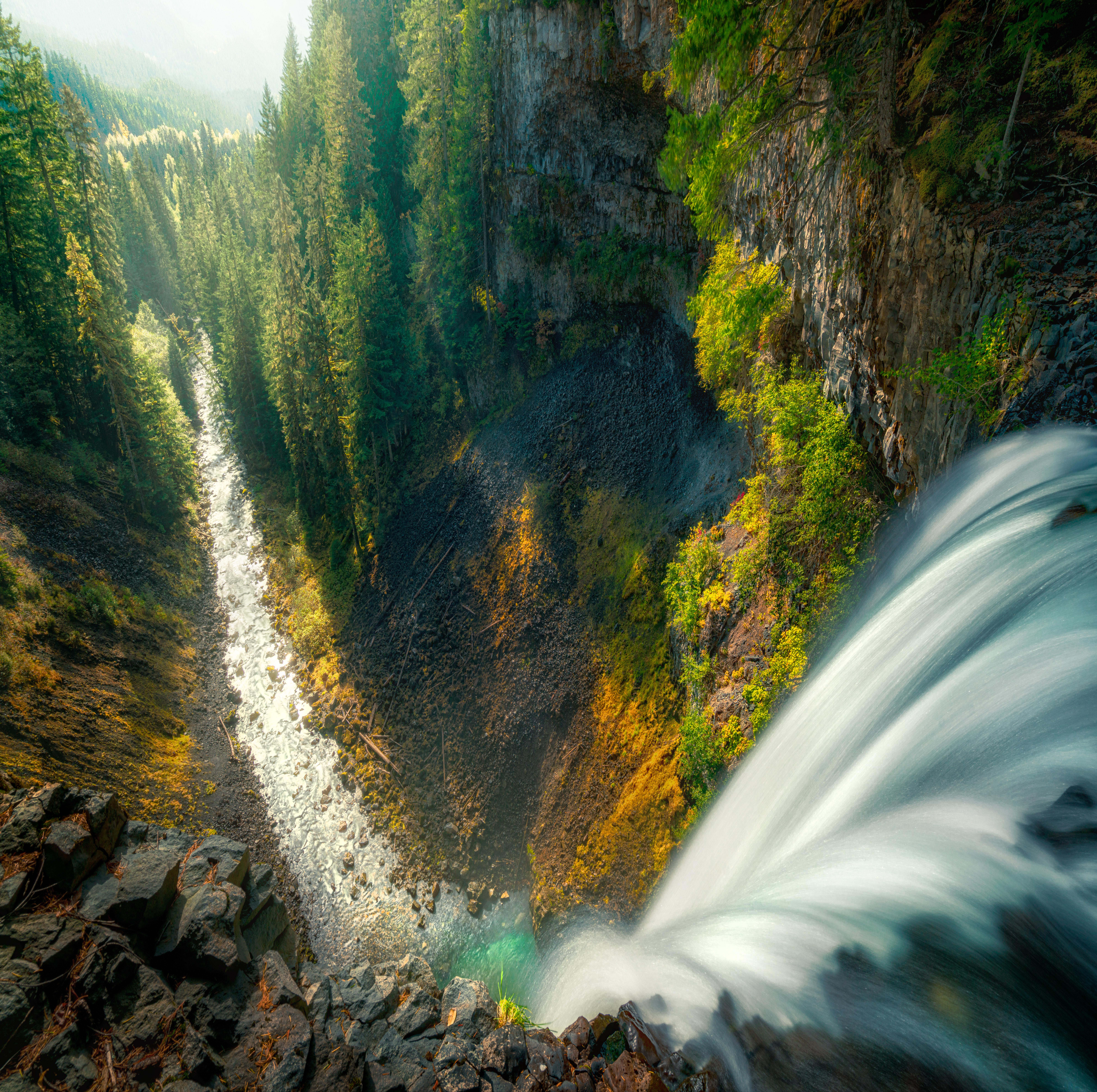 Brandywine Falls, Whistler BC Canada [OC] 7952x7913 r/EarthPorn