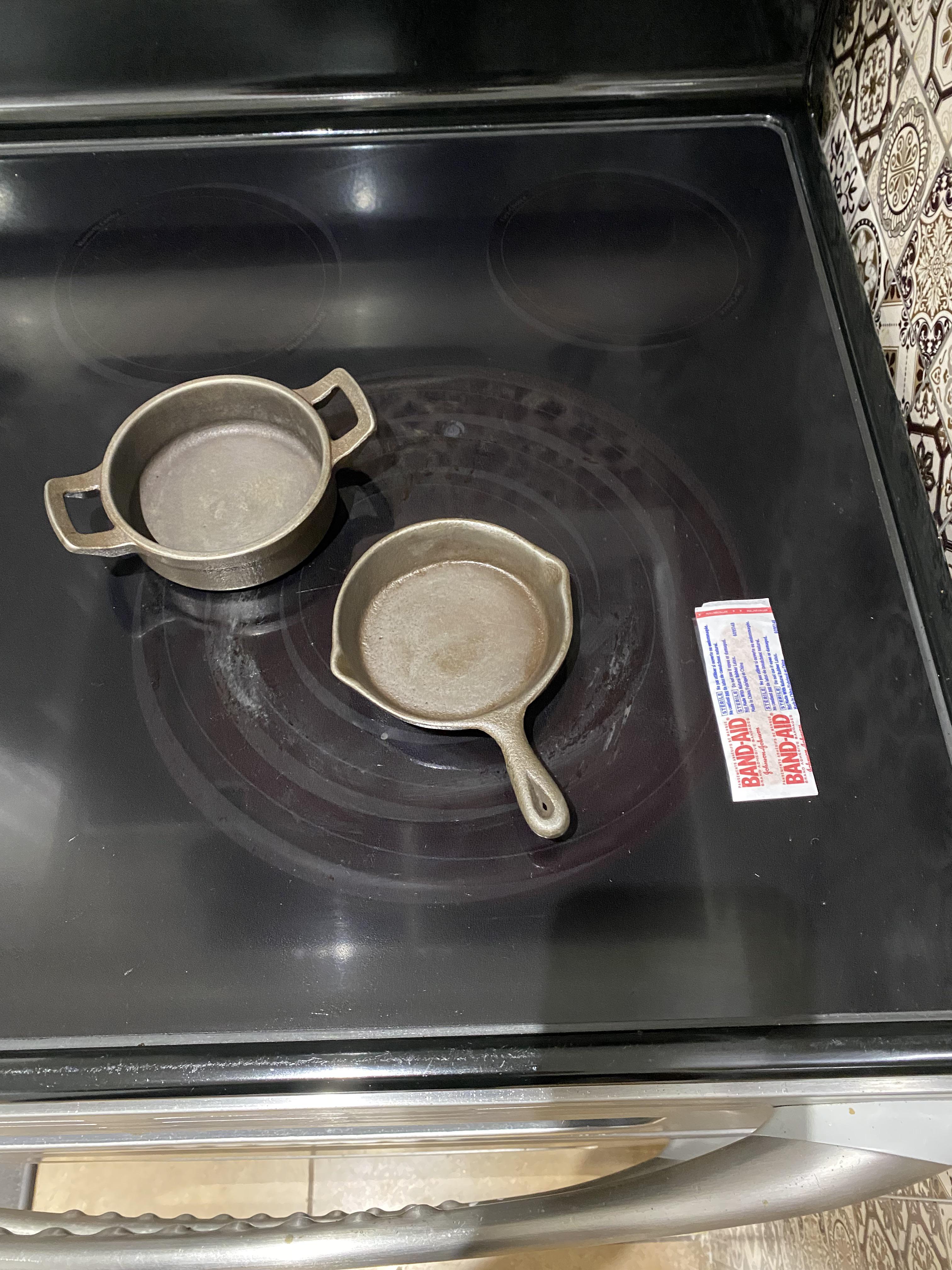 My new cast iron pans, bandaid for scale r/castiron