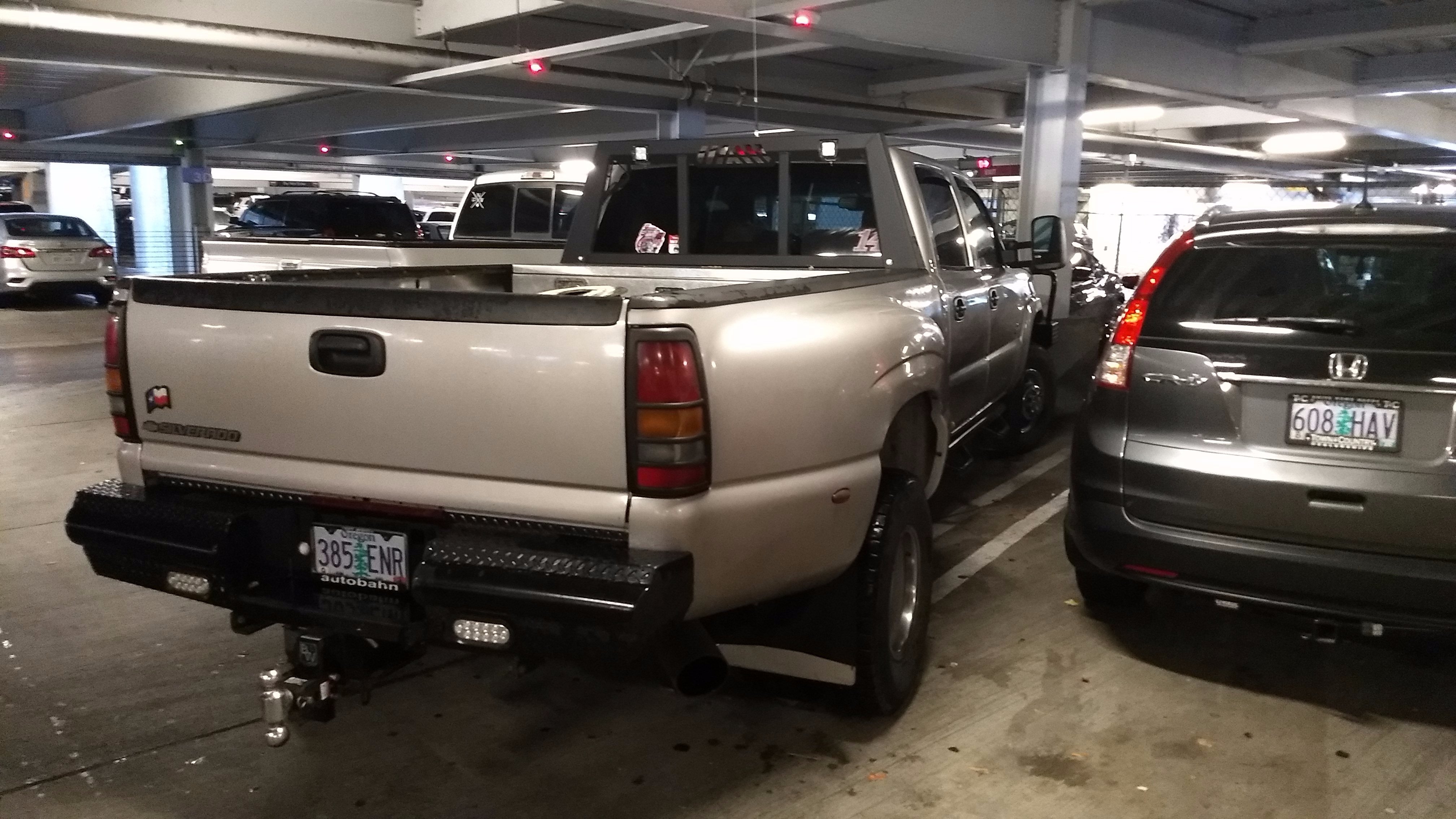 This guy blocked fully half of the tight garage driveway r/badparking