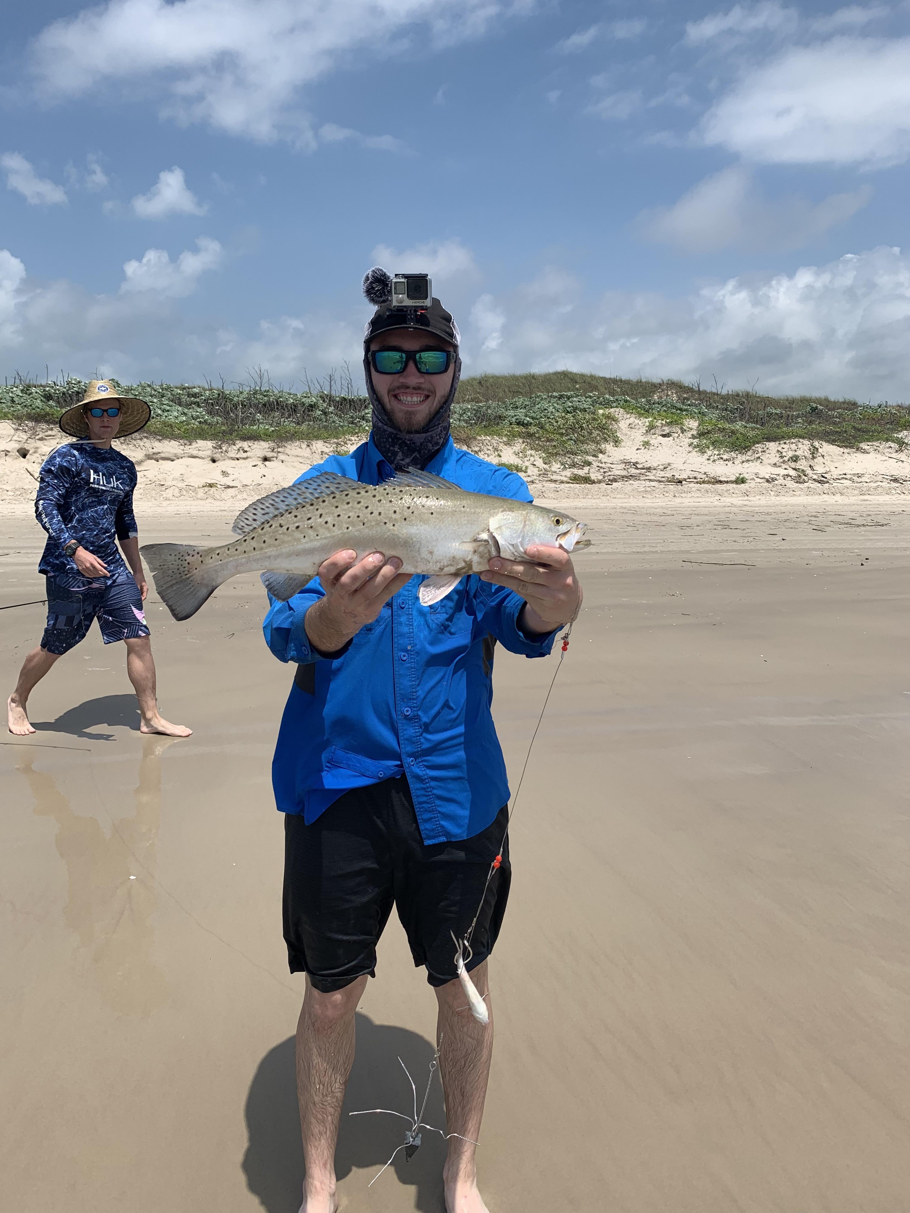 I love me a fat surf trout! r/TXoutdoors