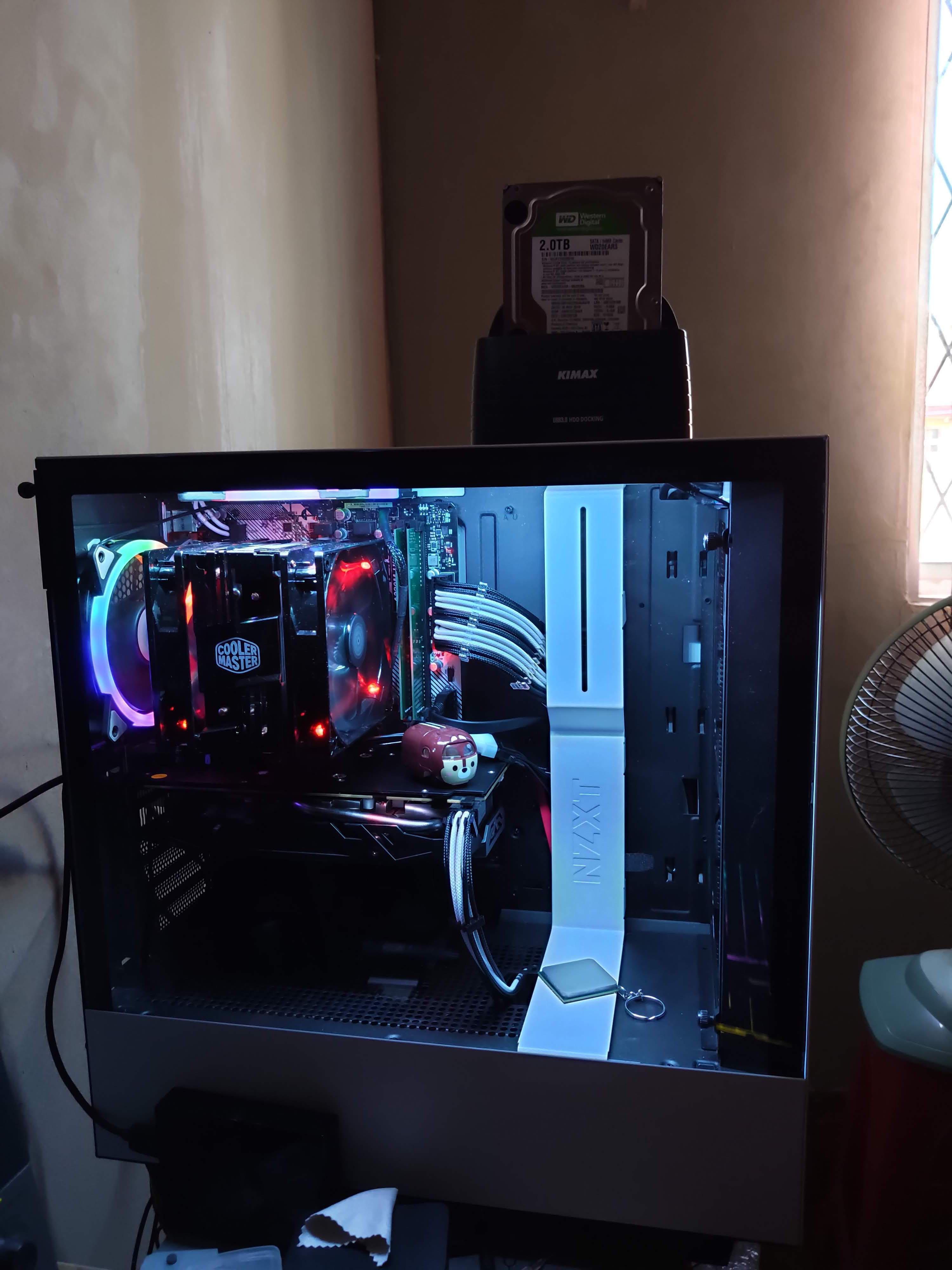 It's finally complete. AMD Ryzen 5 2600, RX 580 8GB and