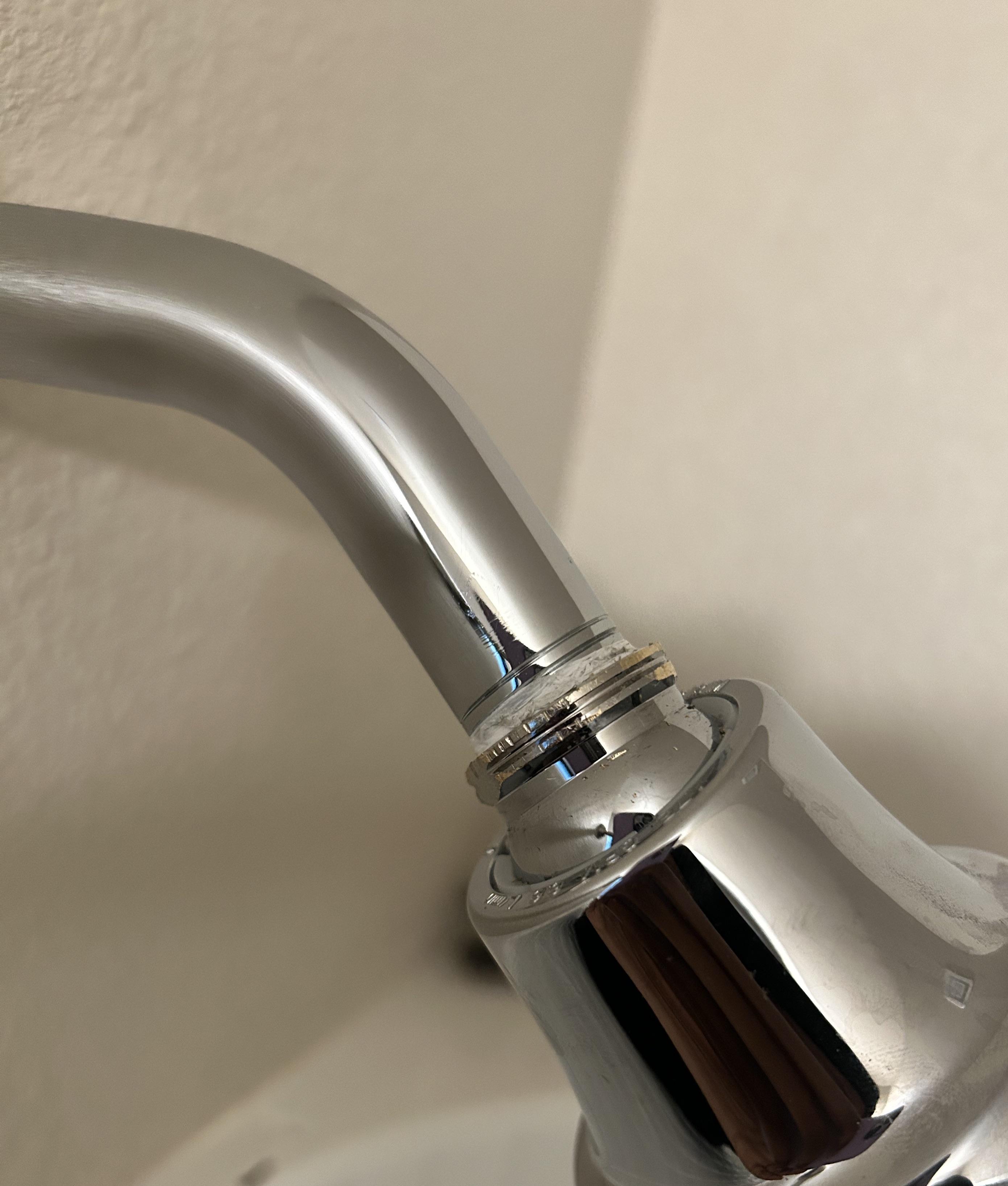 Help! How do I take this shower head off? r/fixit