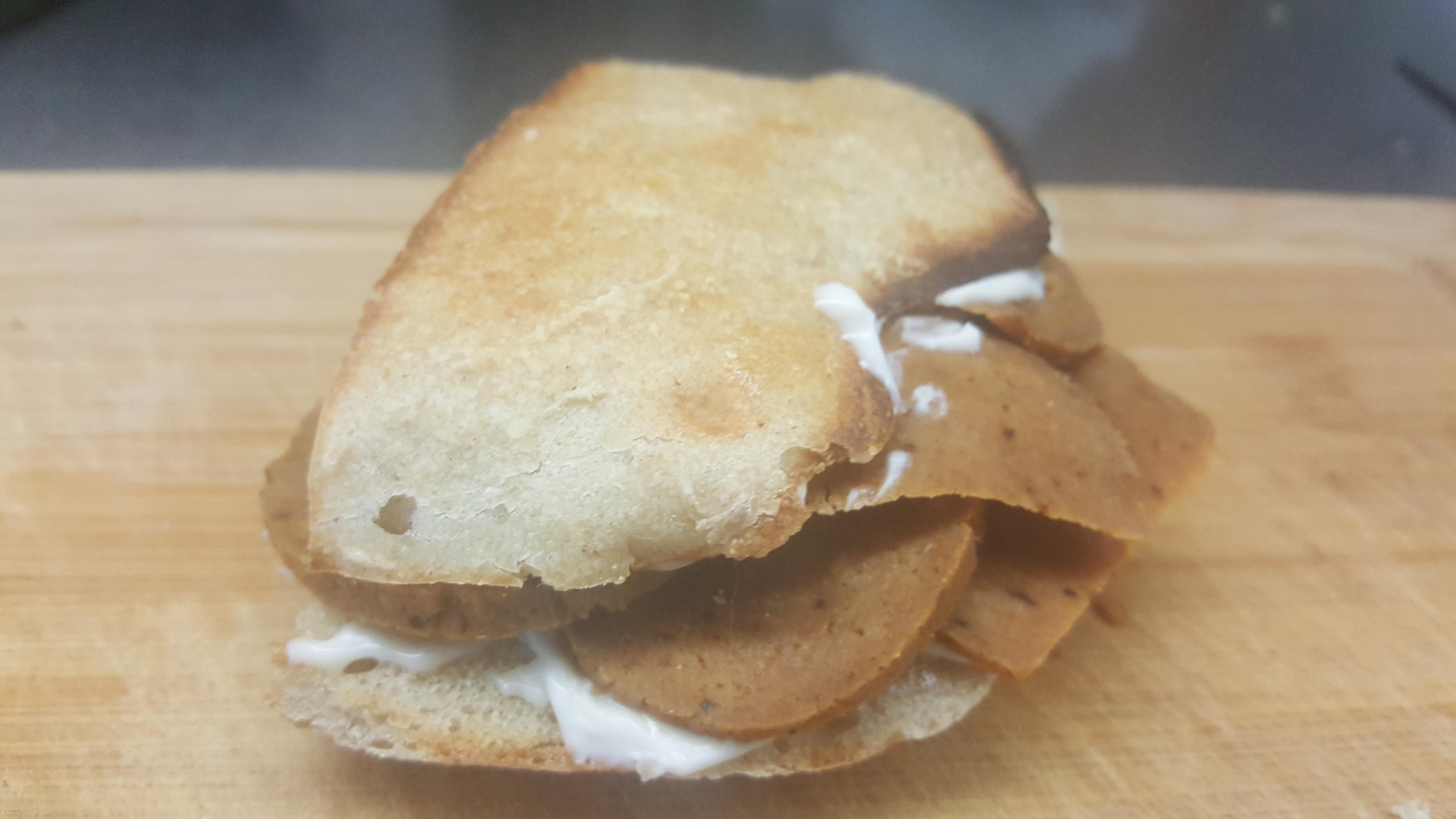 seitan sandwich for a quick snack r/ShittyVeganFoodPorn