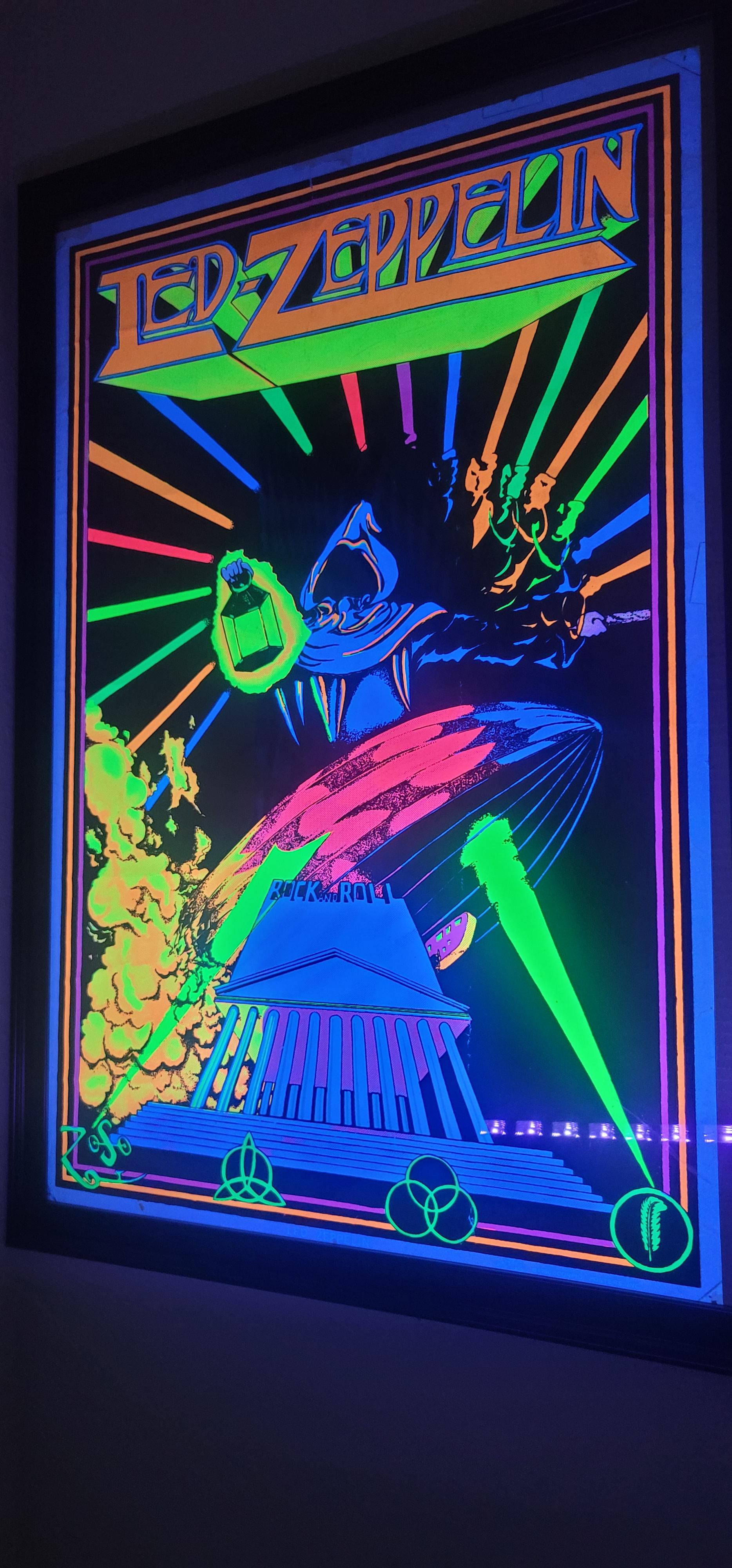 Velvet Blacklight Poster from 1980. Right after Bonham passed 🙏 r