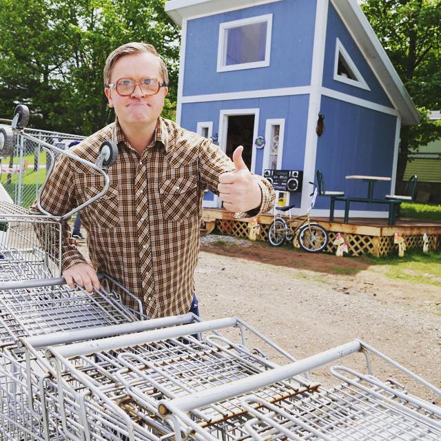 Where can I get an awesome fancy shed like Bubbles's from S9? It's dee