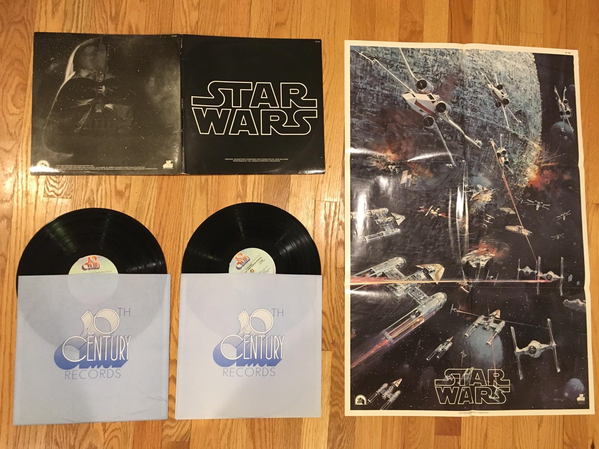 I found 1977 Star Wars OST vinyl w/ fold out poster 8 r