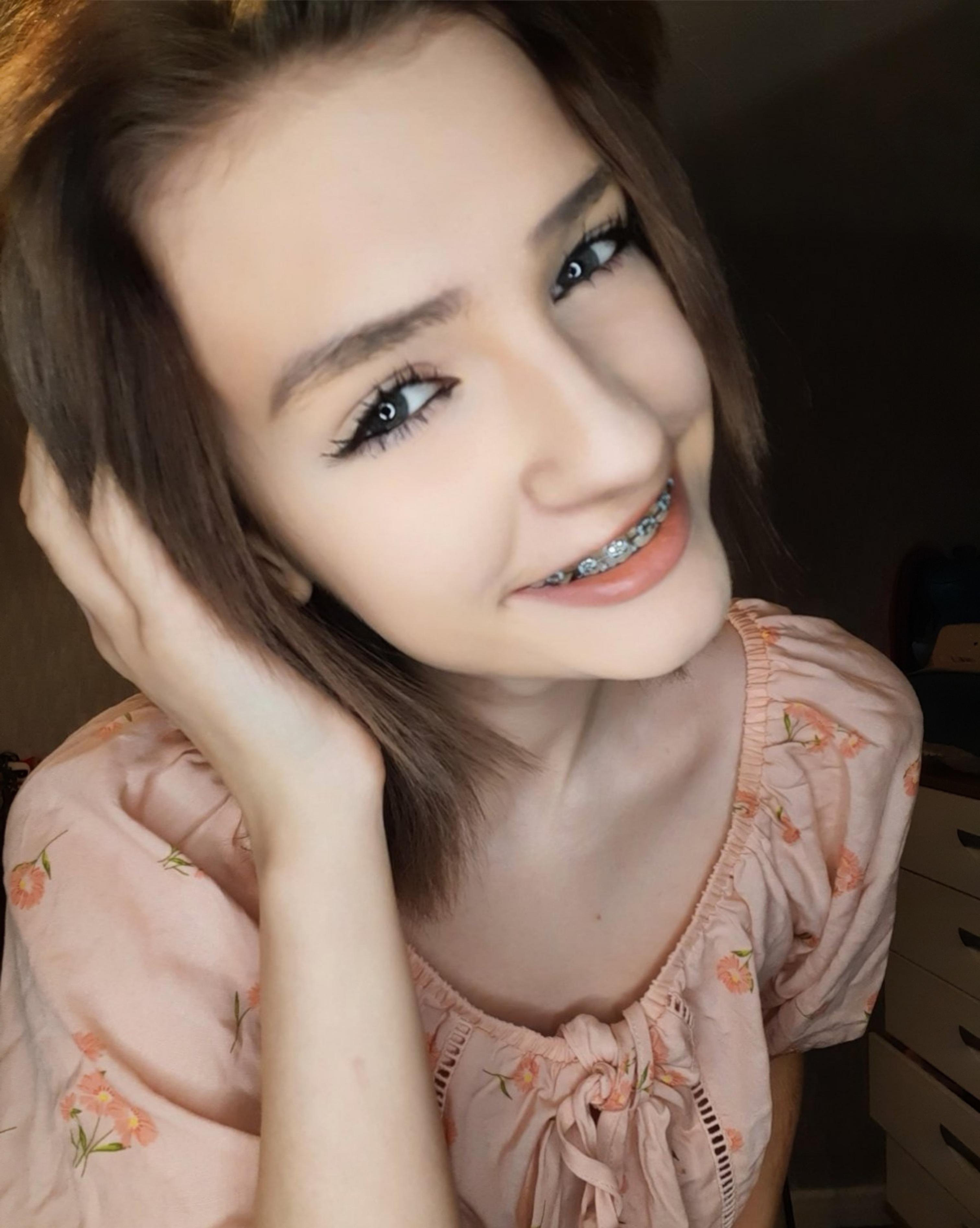 A little cheeky smile pic hehe~ : u/anitariley_x