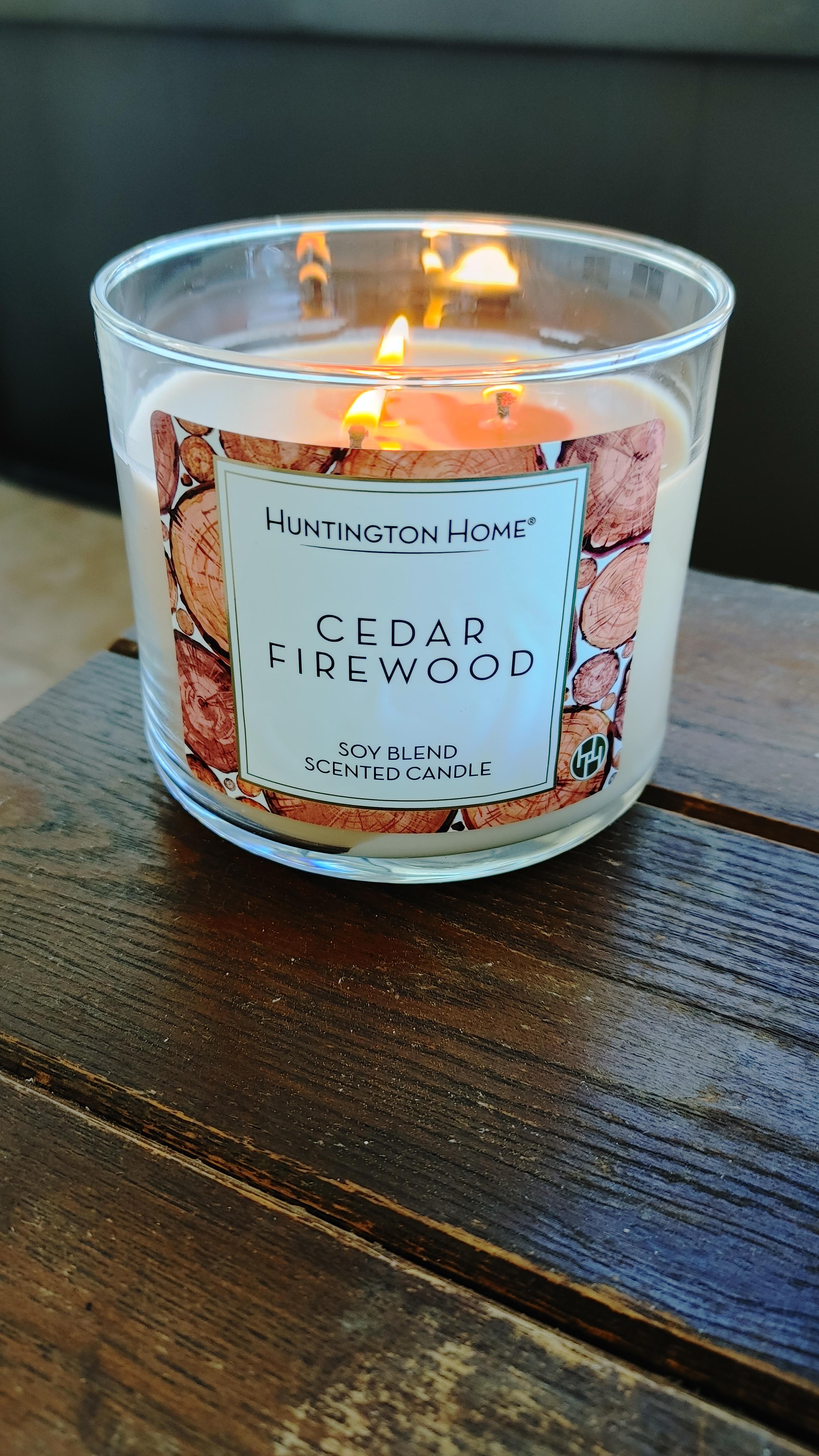 Pretty sure this new aldi candle is a Marshmallow Fireside BBW dupe