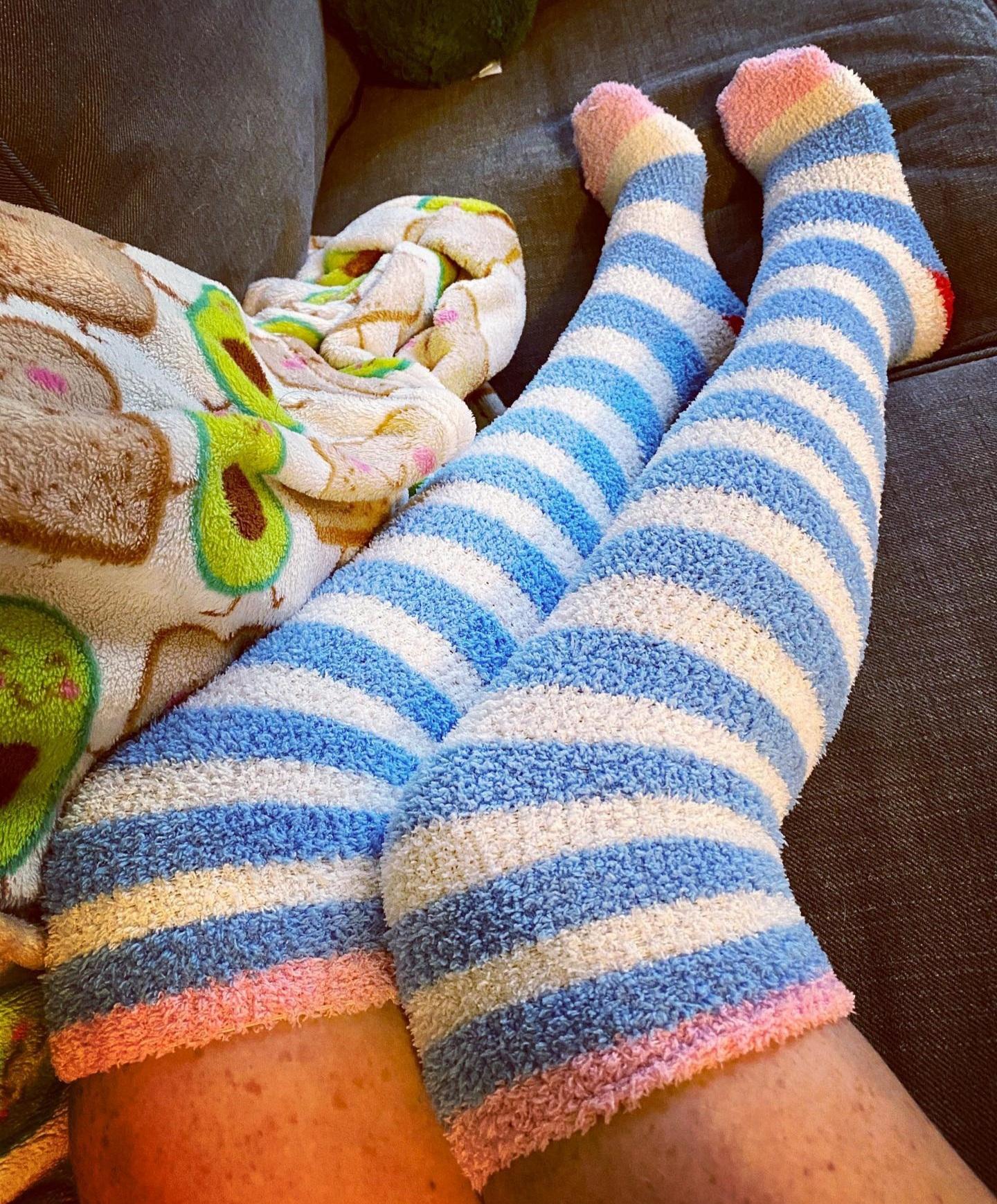 My feet are so hot in them r/fuzzysock