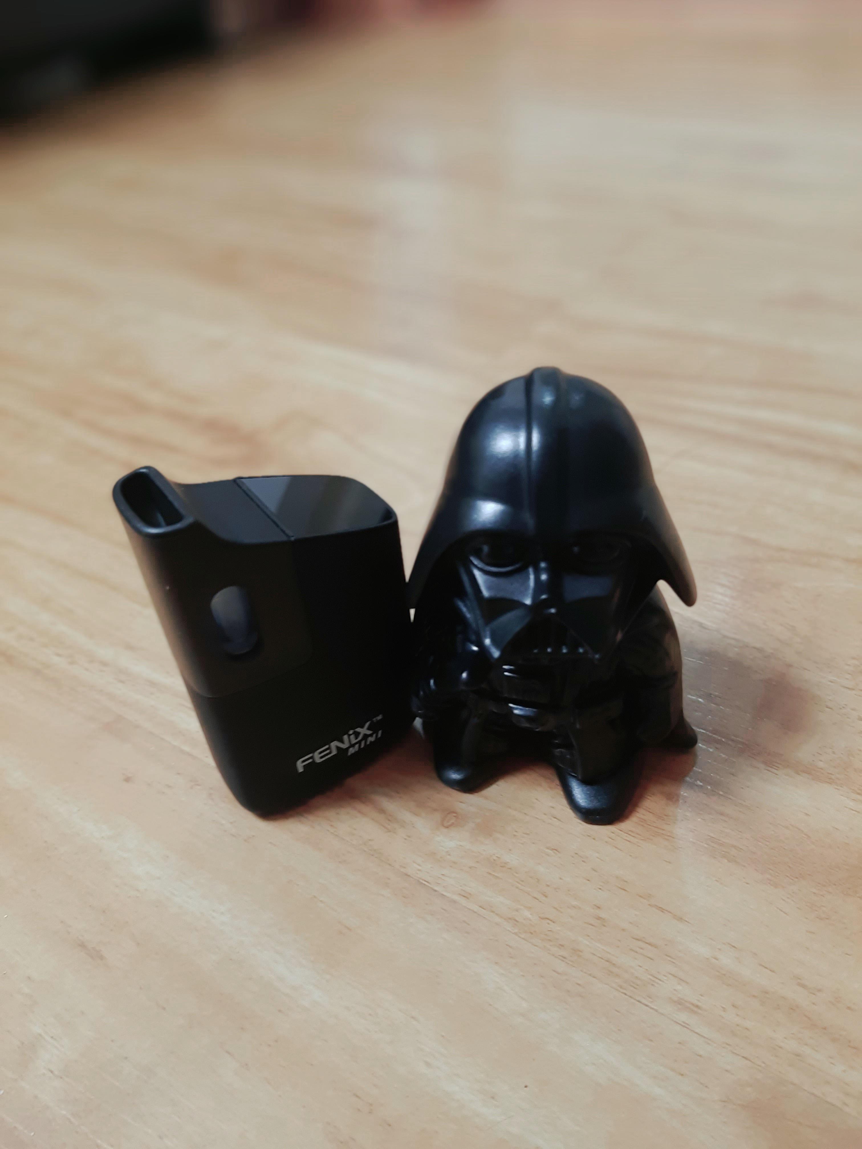 My first vaporizer. The seller throw in a Darth Vader grinder. r