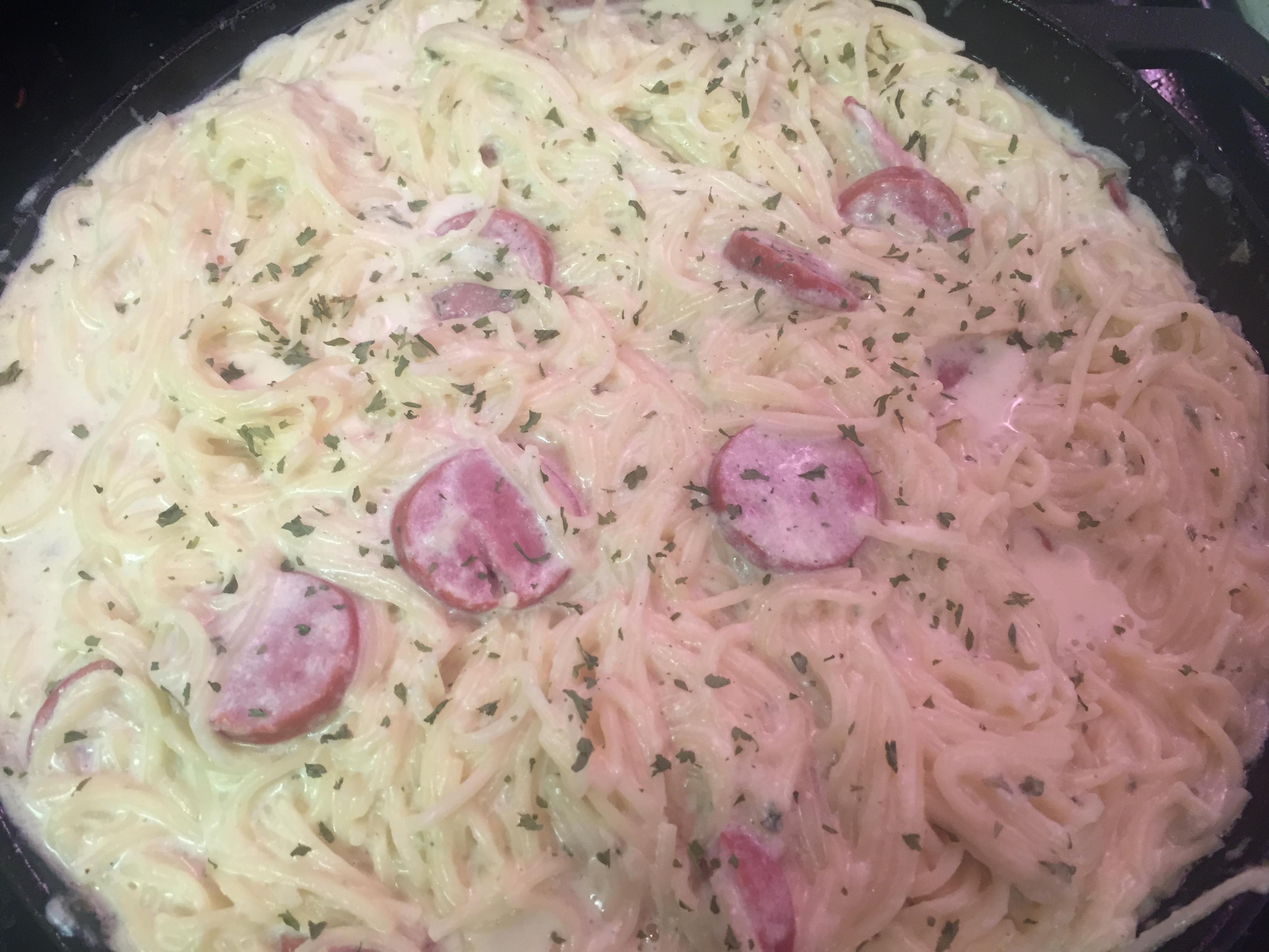 [Homemade] Alfredo and smoked turkey sausage pasta r/food