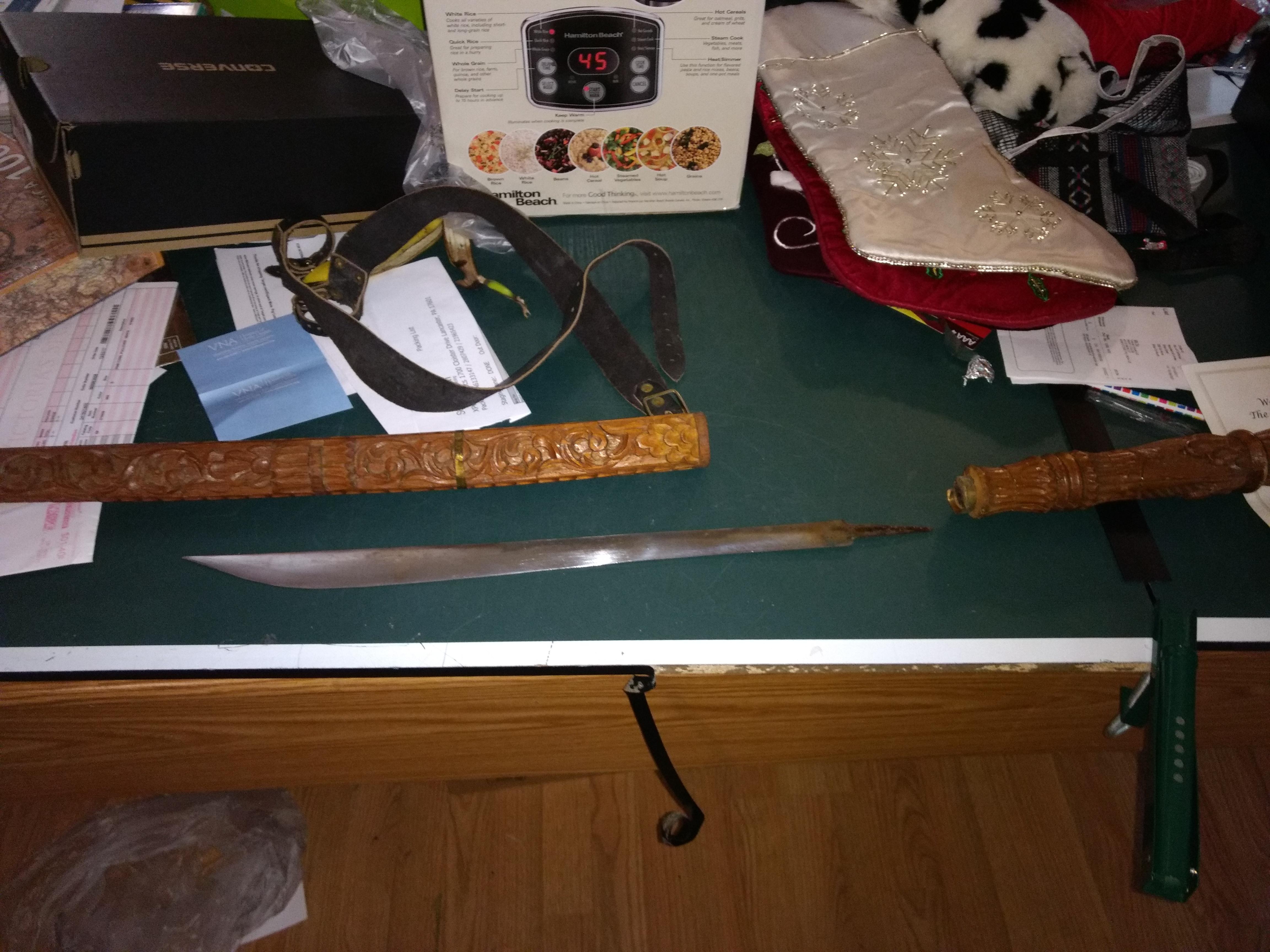 Mom found my grandparent's old sword. Any way to repair? r/SWORDS