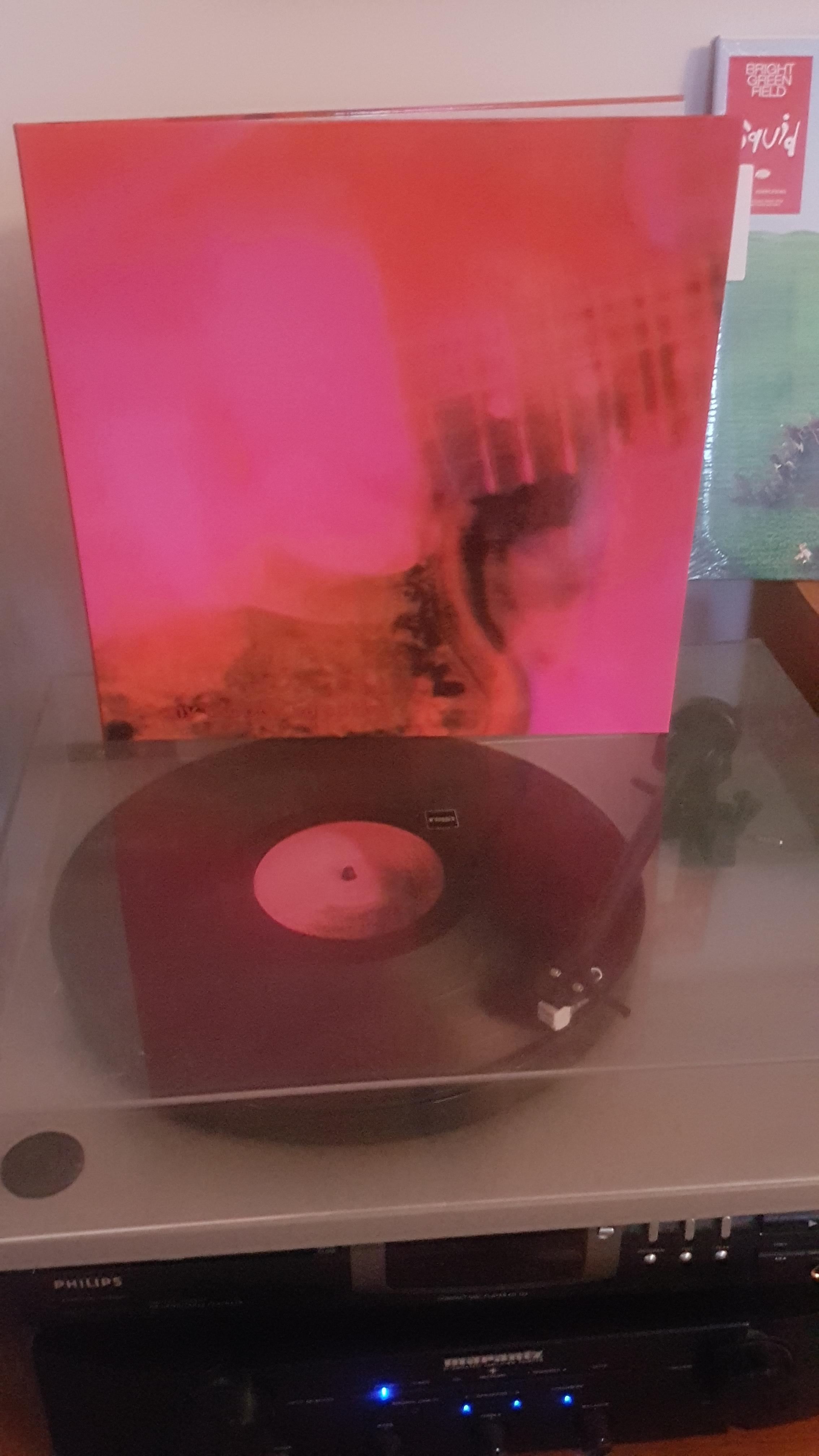 Finally got Loveless on vinyl 🖤 r/shoegaze