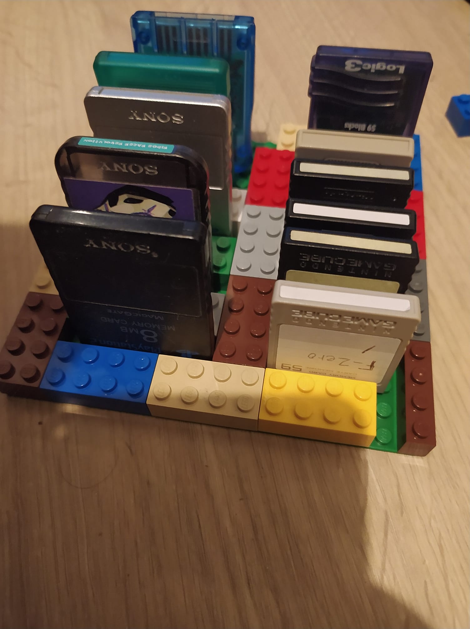 I made a memorycard holder from lego. By the way do you know where I