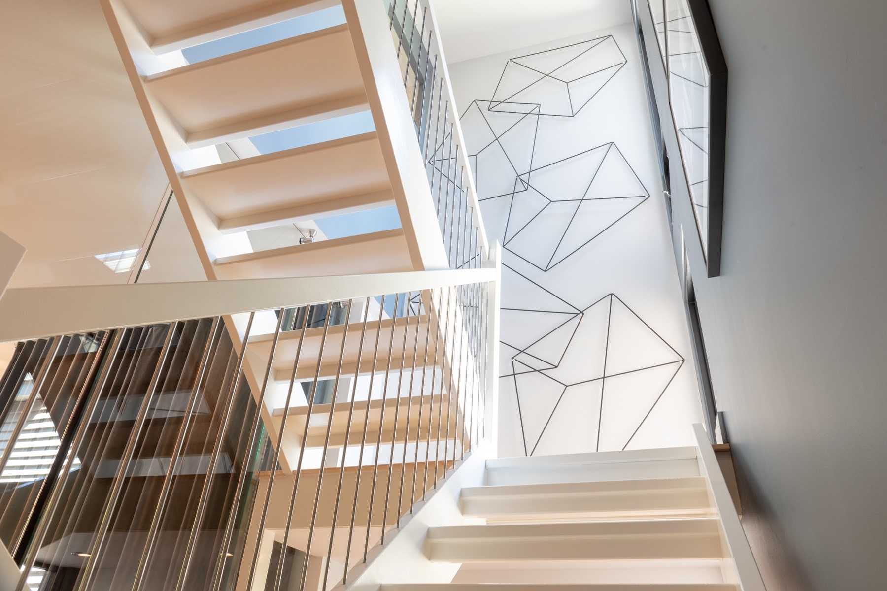 Help me find this style of tall wall art r/HelpMeFind