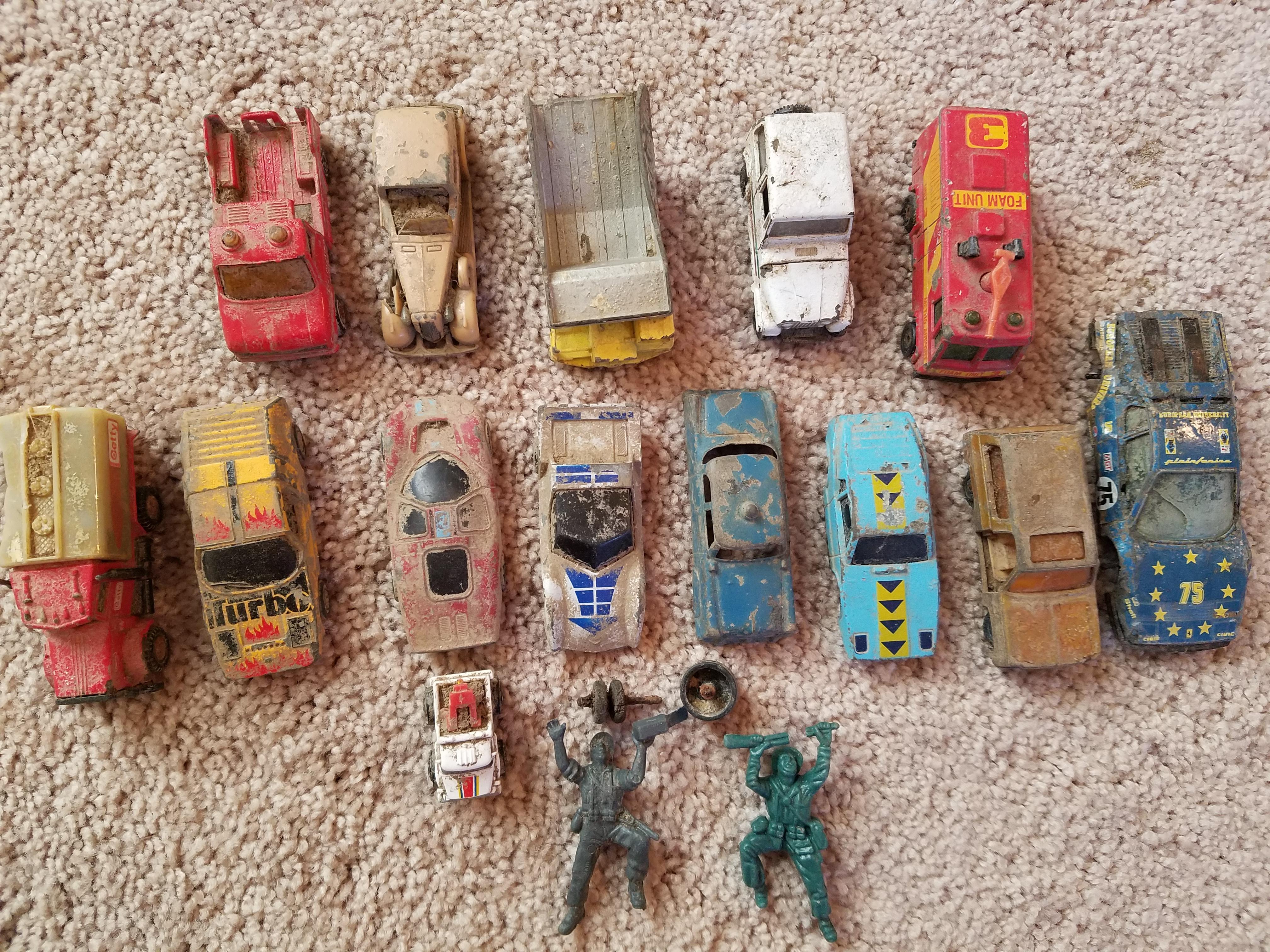 My dad found my old toy cars buried in the backyard. r/mildlyinteresting