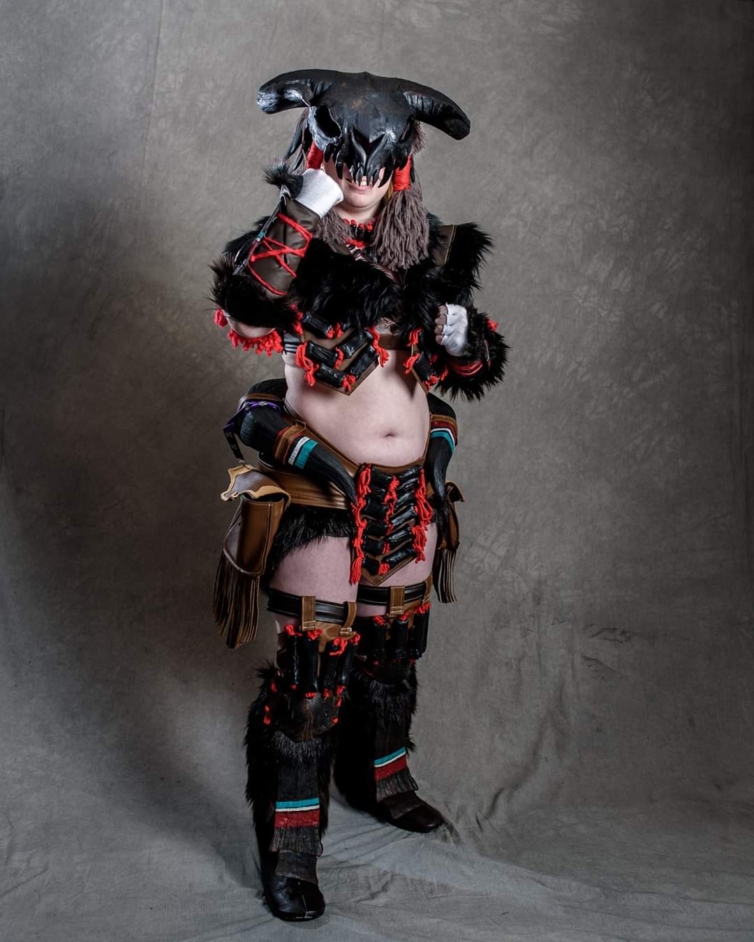 [Self] My Bone Armor from Monster Hunter World first wear! My first full build! cosplay