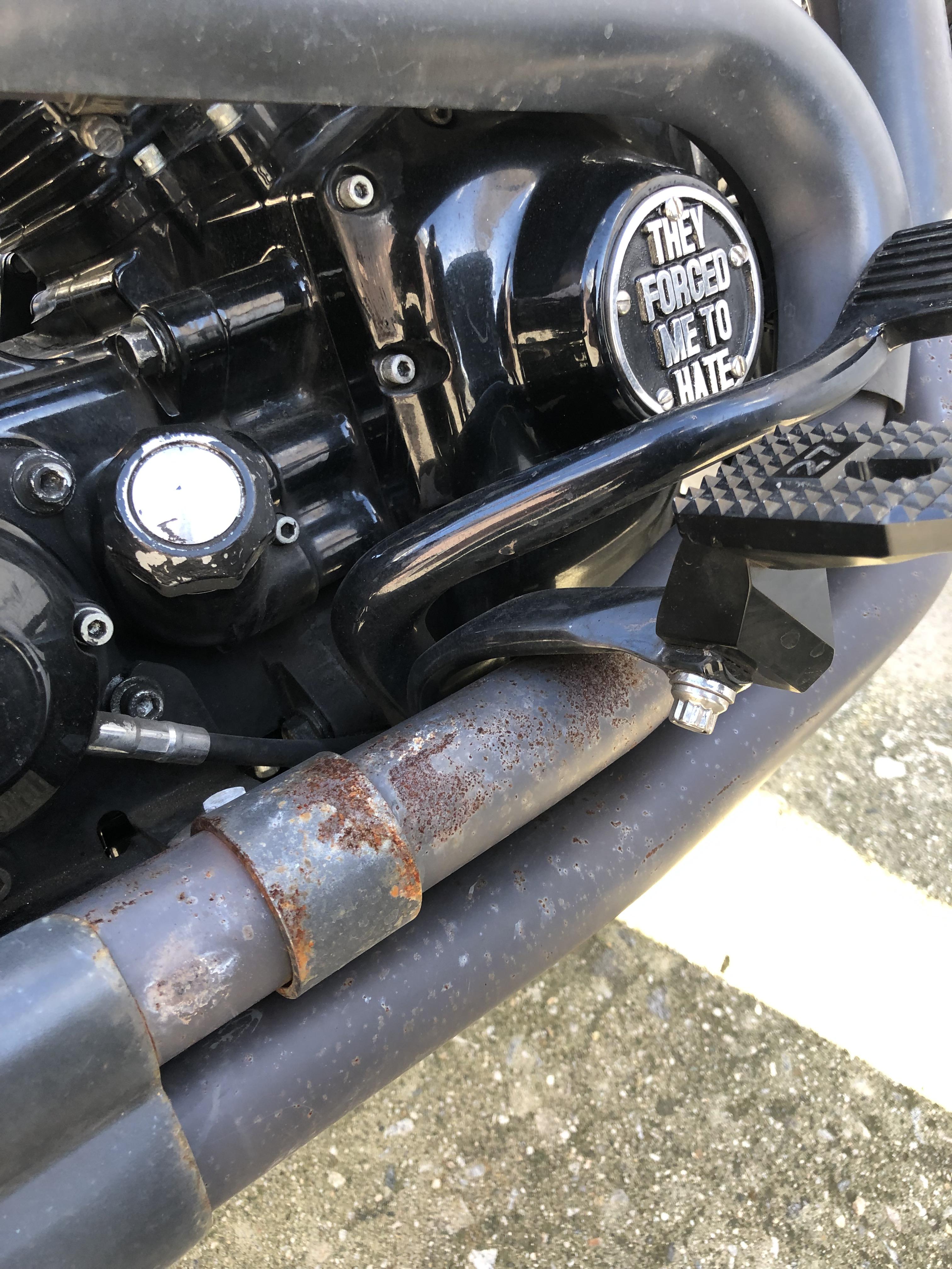 Any tips on how to clean this pipe up? r/Harley