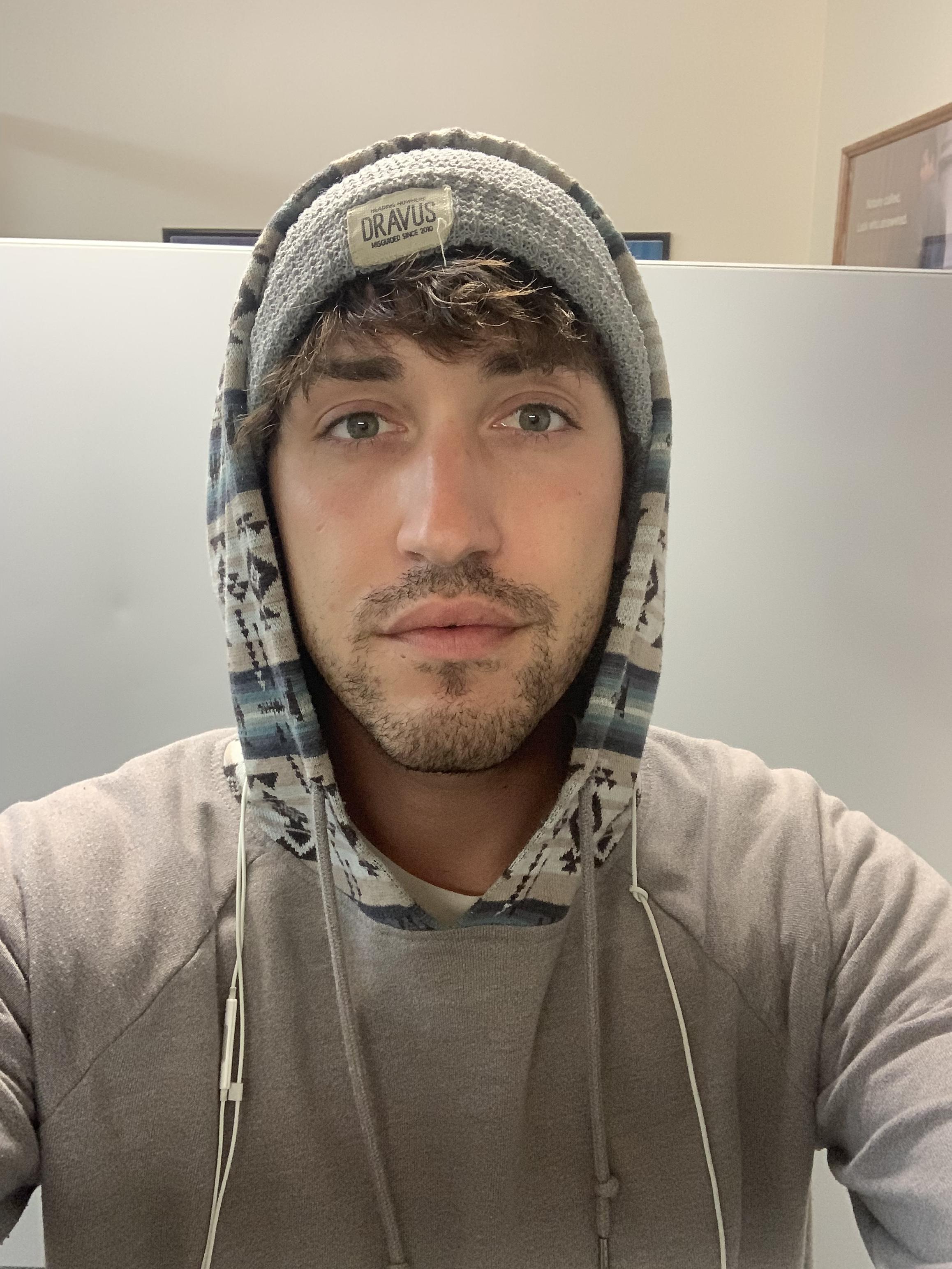 Another bathroom selfie r/gaybrosgonemild