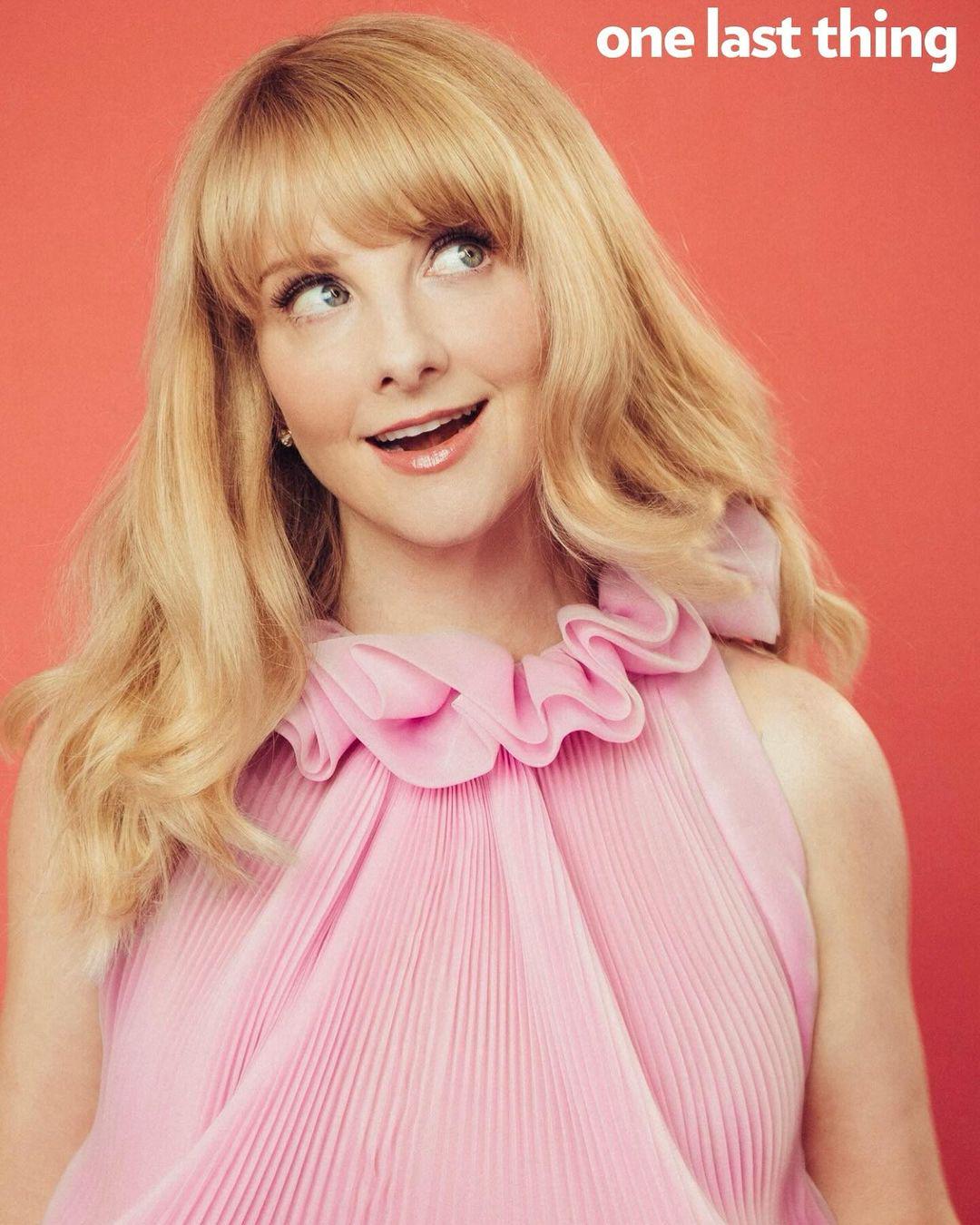 Melissa Rauch/Bernadette (The Big Bang Theory) : SexySitcomActresses