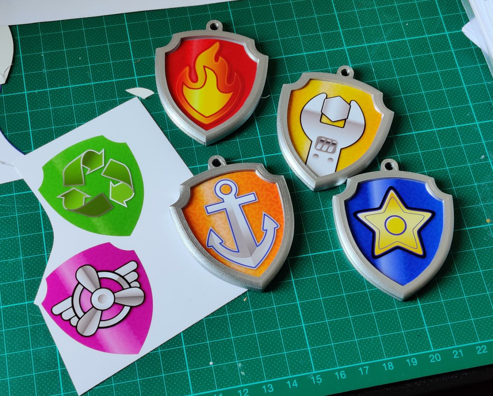 Paw Patrol badges for my son's birthday r/3Dprinting