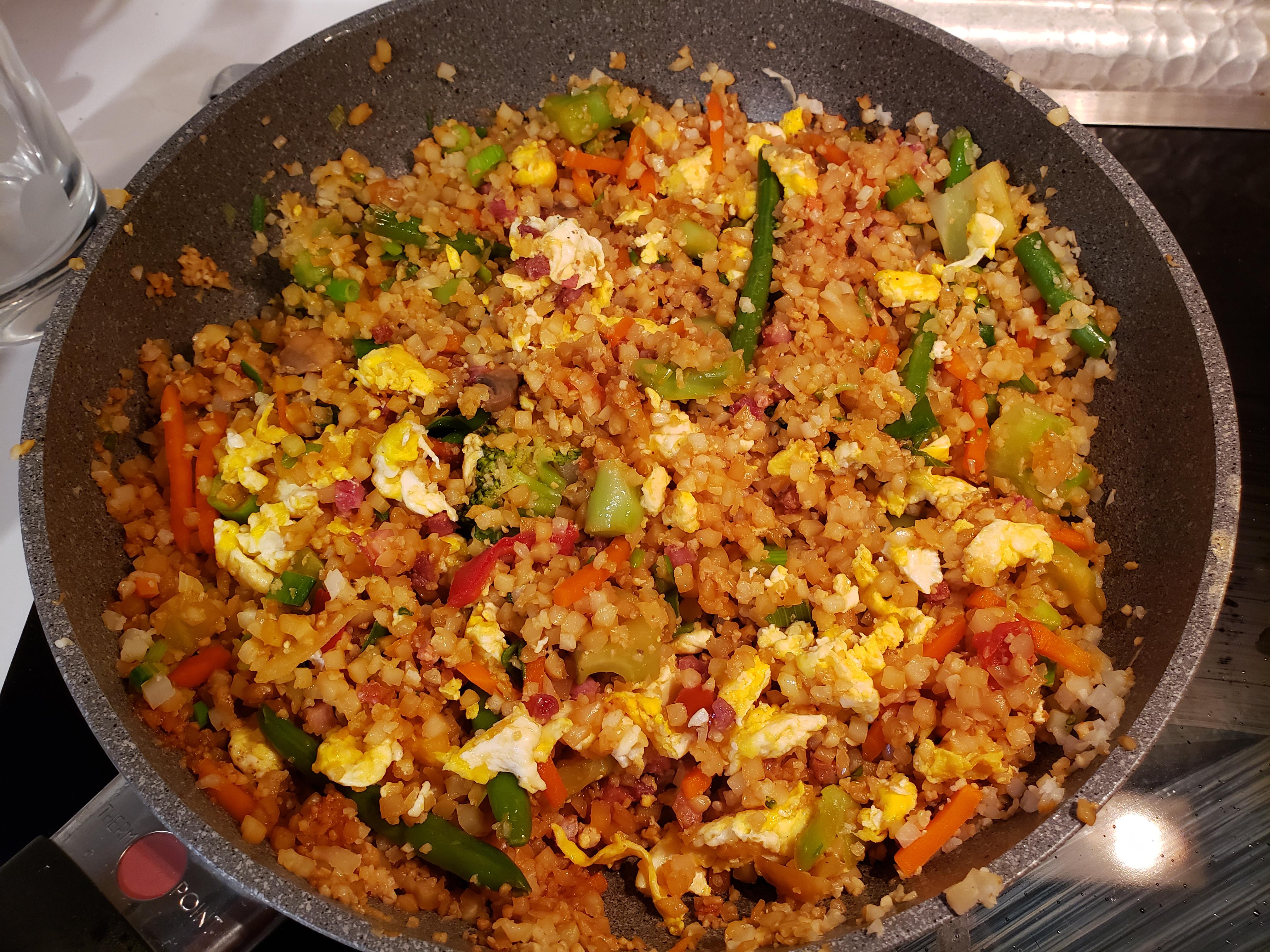 Cauliflower fried rice with diced pancetta r/ketorecipes