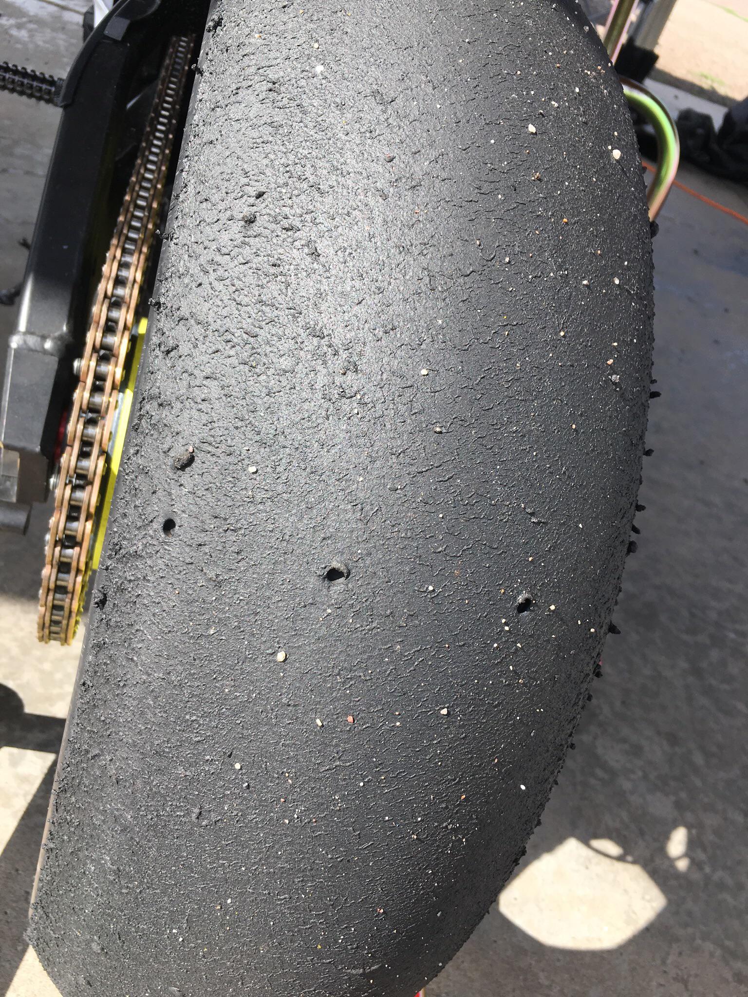 Dunlop Q4 compared with Pirelli TD? I love the sc1 slicks and my