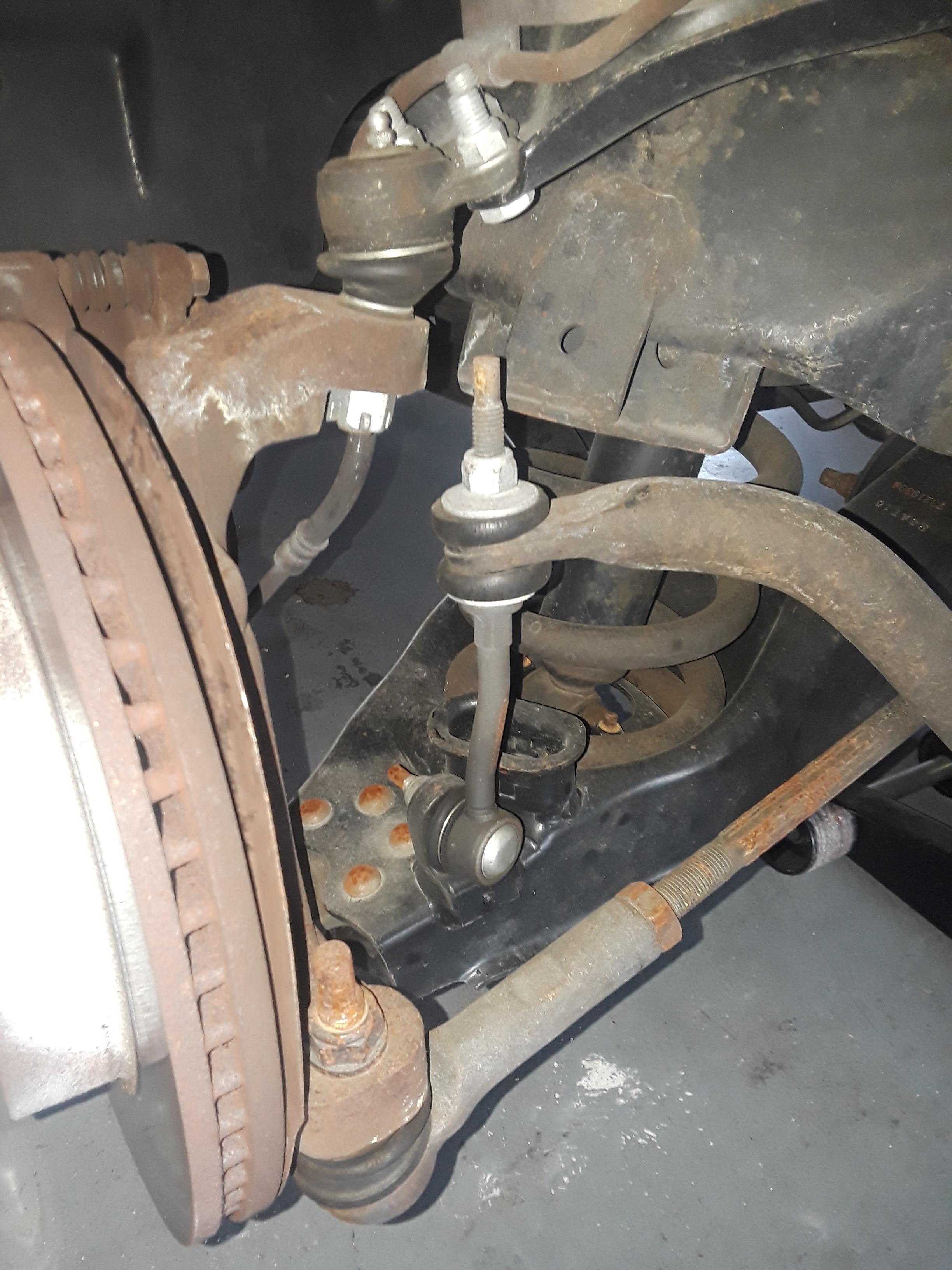 Does this upper ball joint look bad ? r/DodgeDakota