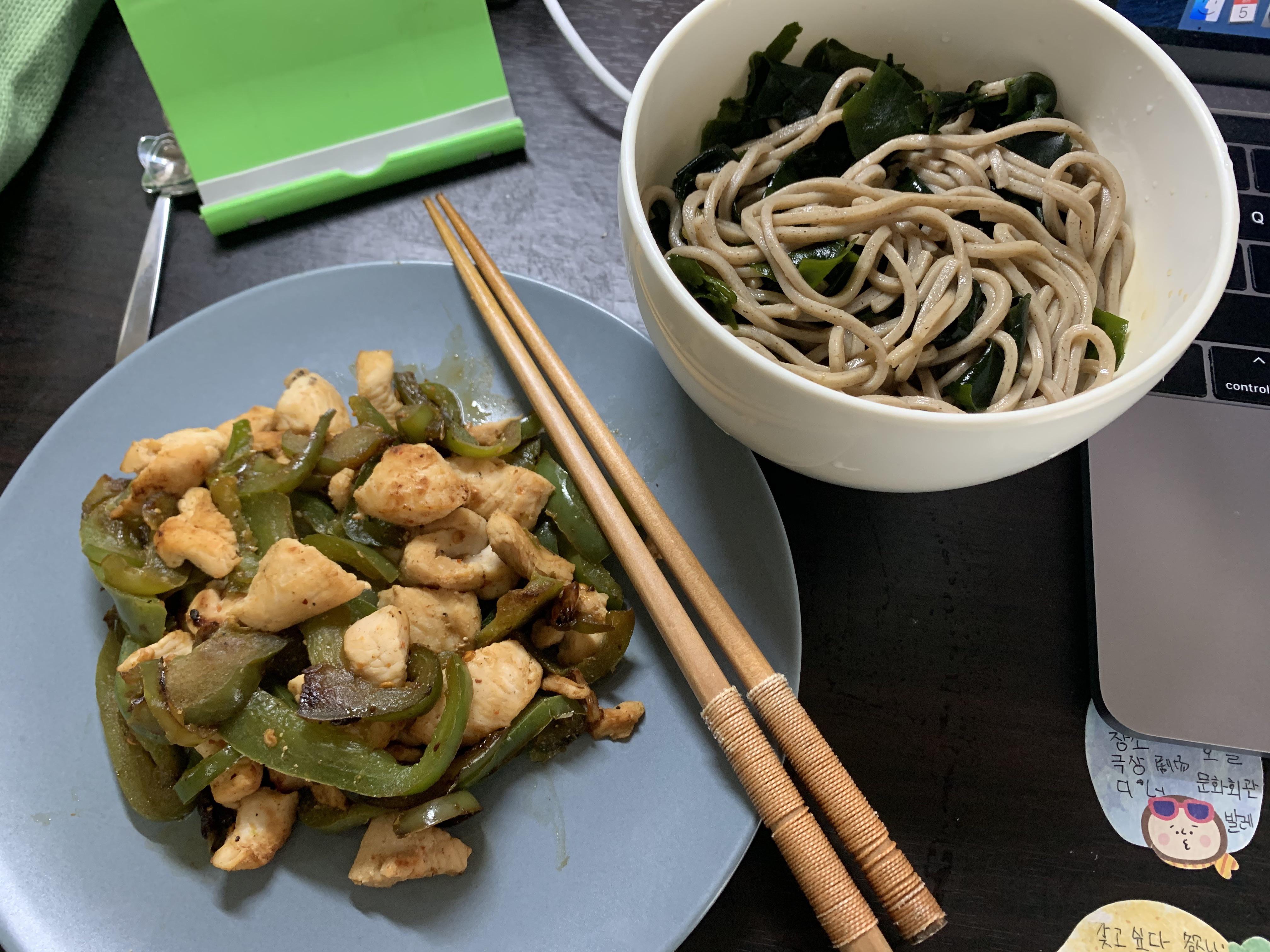 Soba issuper good and low calories noodles r/1200isplenty