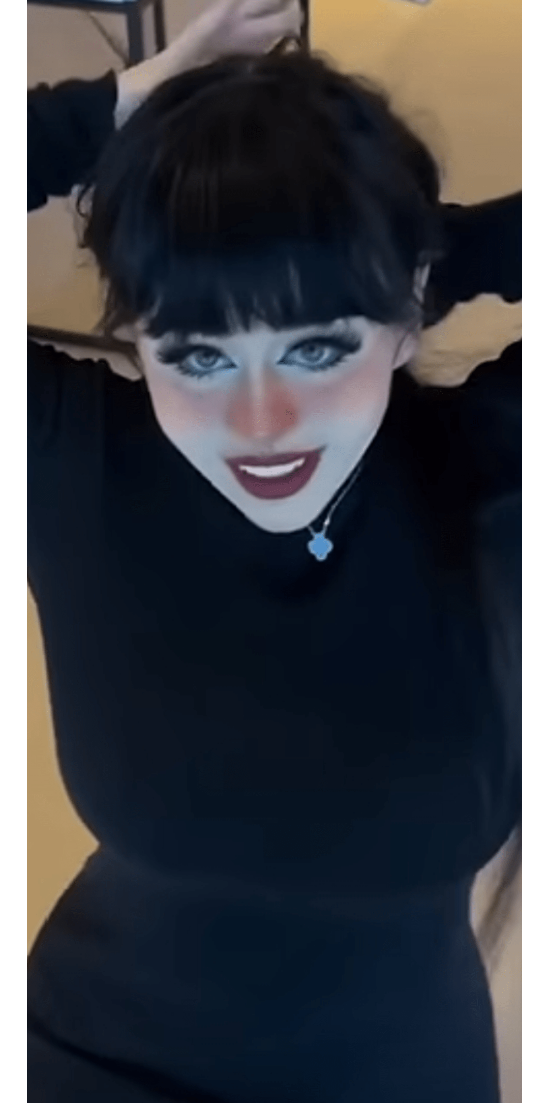 Who is she? : PornCheckID