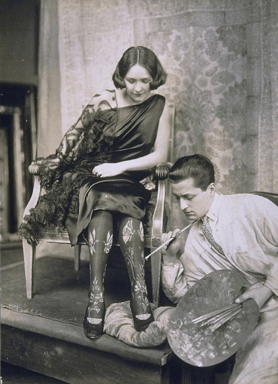 Painting stockings, 1920s r/OldSchoolCool