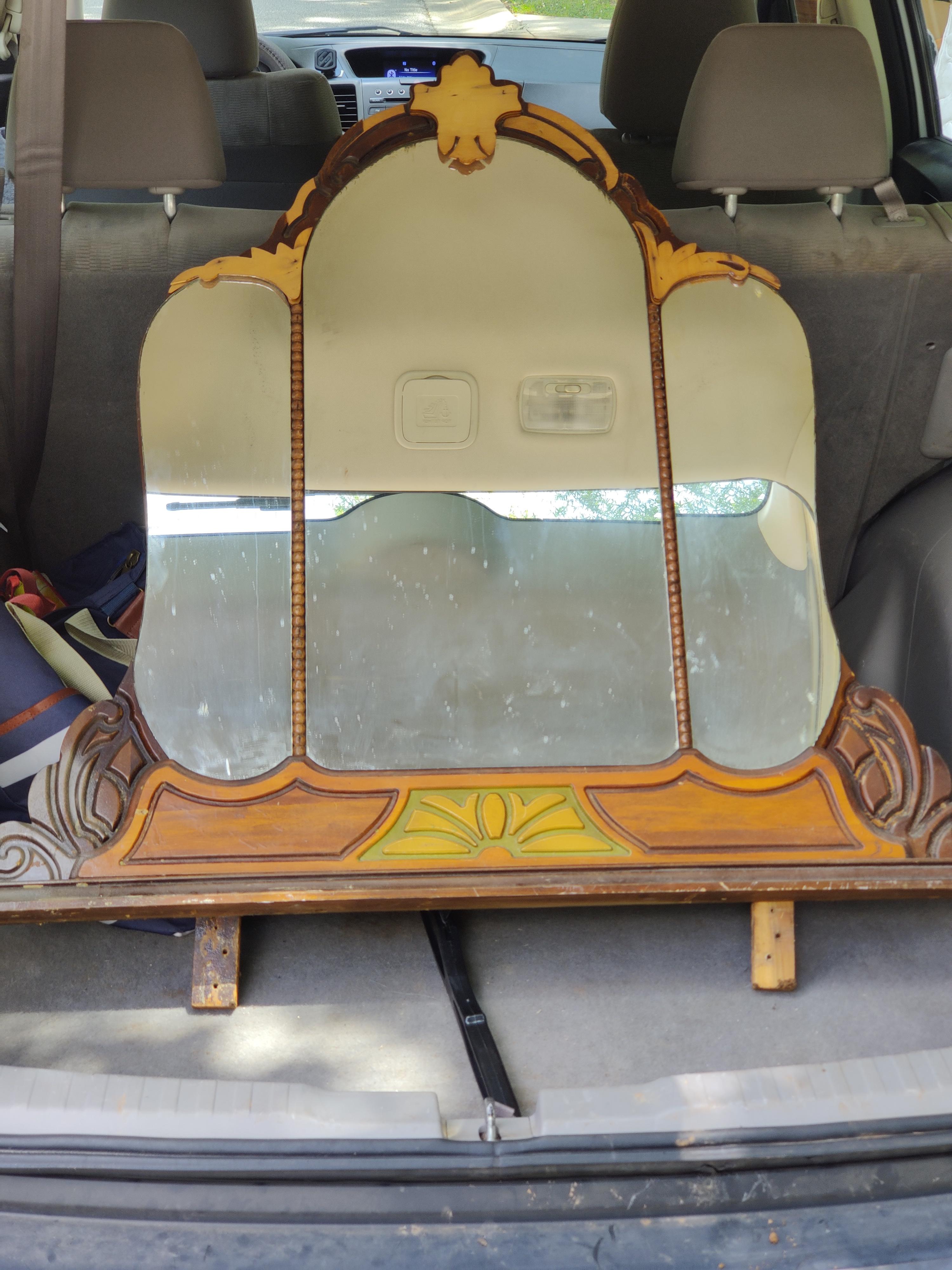 Vanity mirror I found today by the trash bin in my neighborhood. I