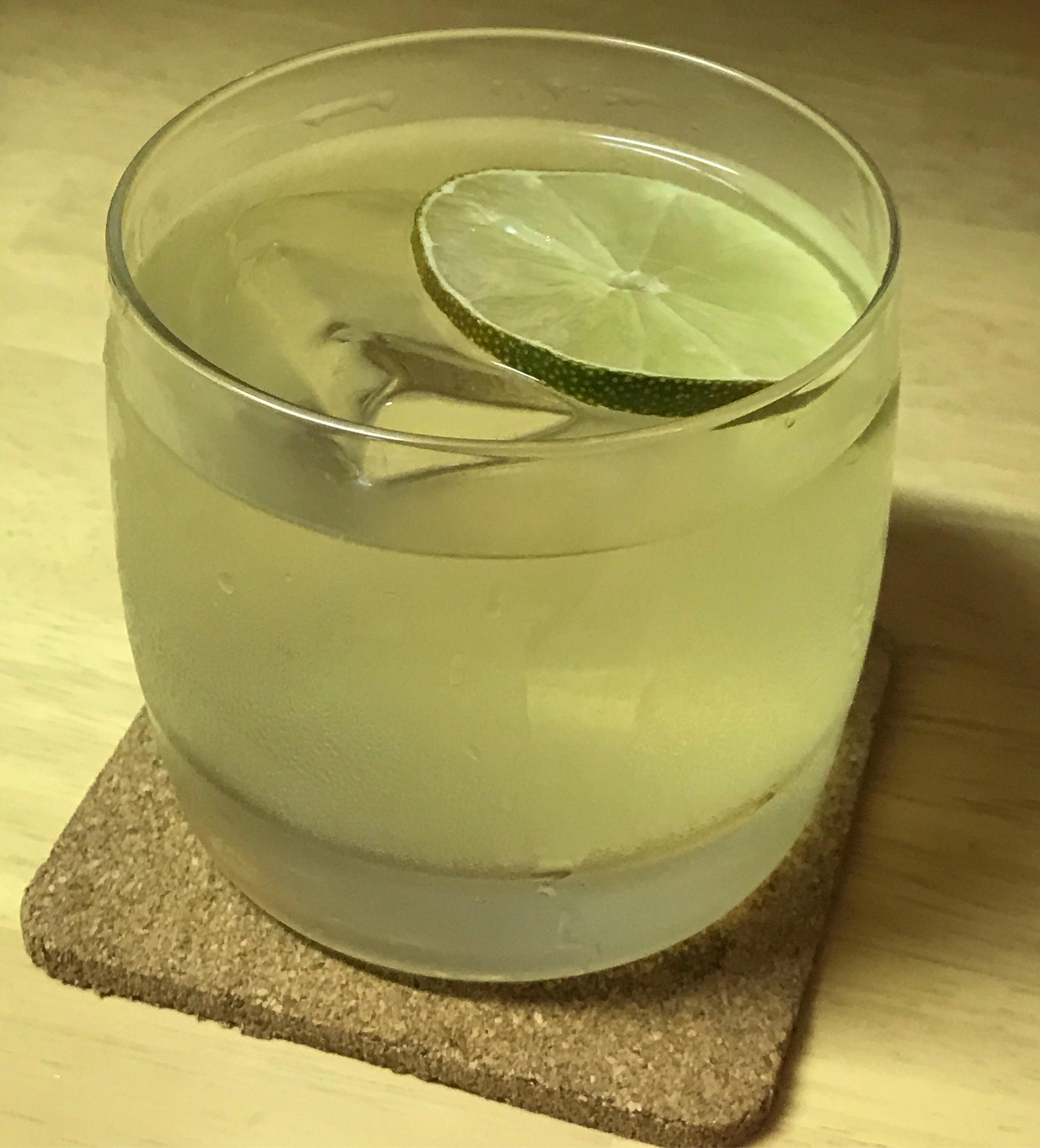 First try Roku Gin, Cold Brew Sencha Tea, Lemon Juice and Honey Sirup