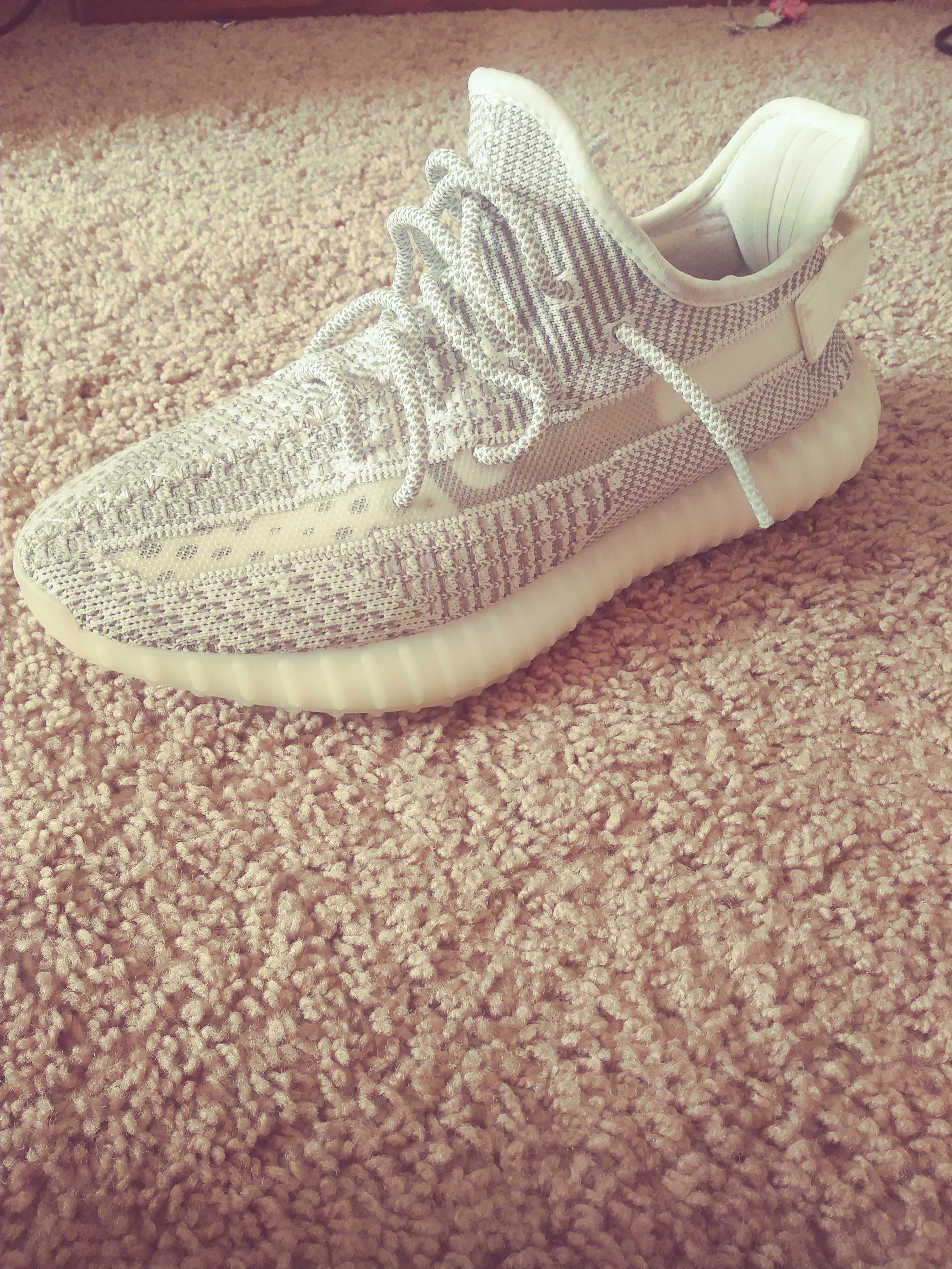 Yellowing soles? Do all pairs yellow or just people that don't keep up