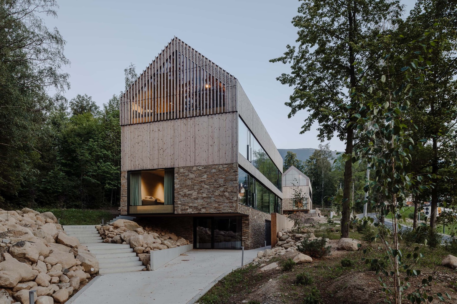 Apartments in Wolf Clearing, Karpacz, Poland / Studio De.Materia [1500